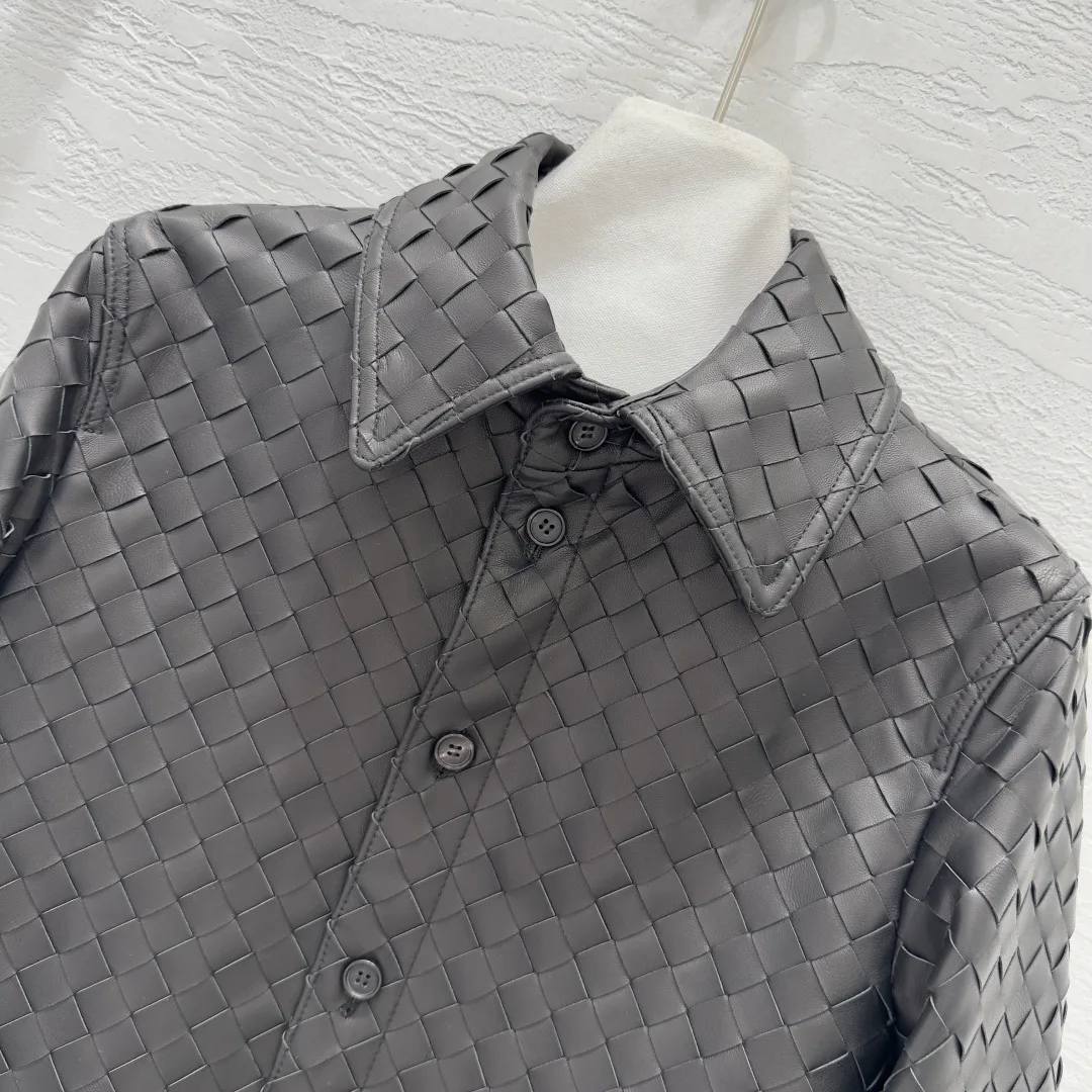 Кожаные Куртки И Дублёнки Женские Bottega Veneta 13557786