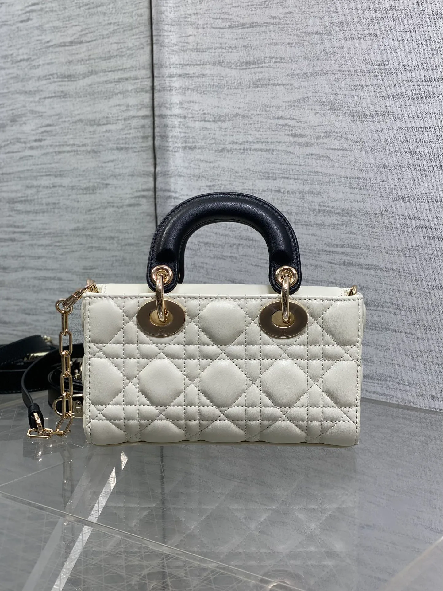 Классические Сумки Женские Christian Dior 12189474