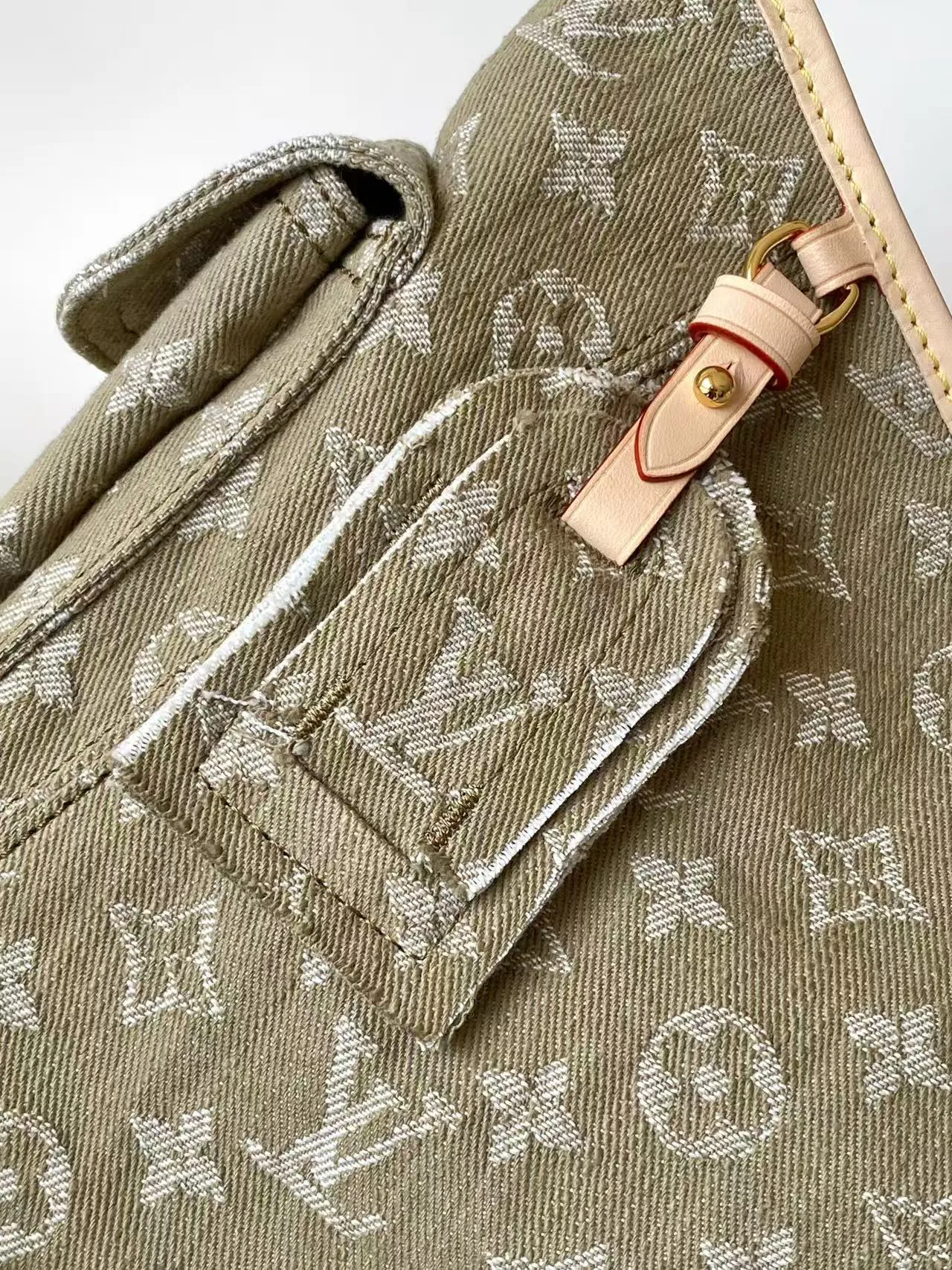 Сумки На Ремне Женские Louis Vuitton 13435269