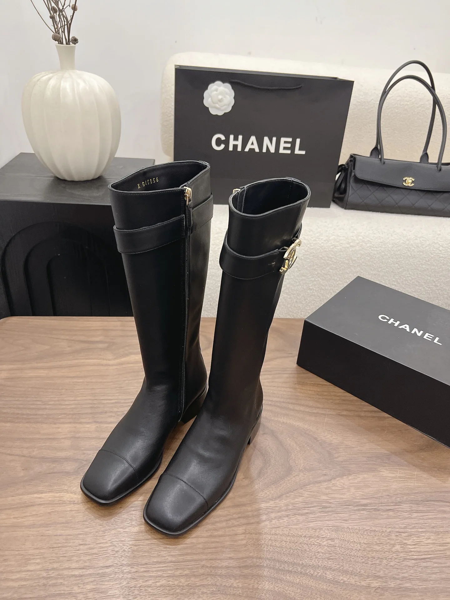 Сапоги Женские Chanel 17981369