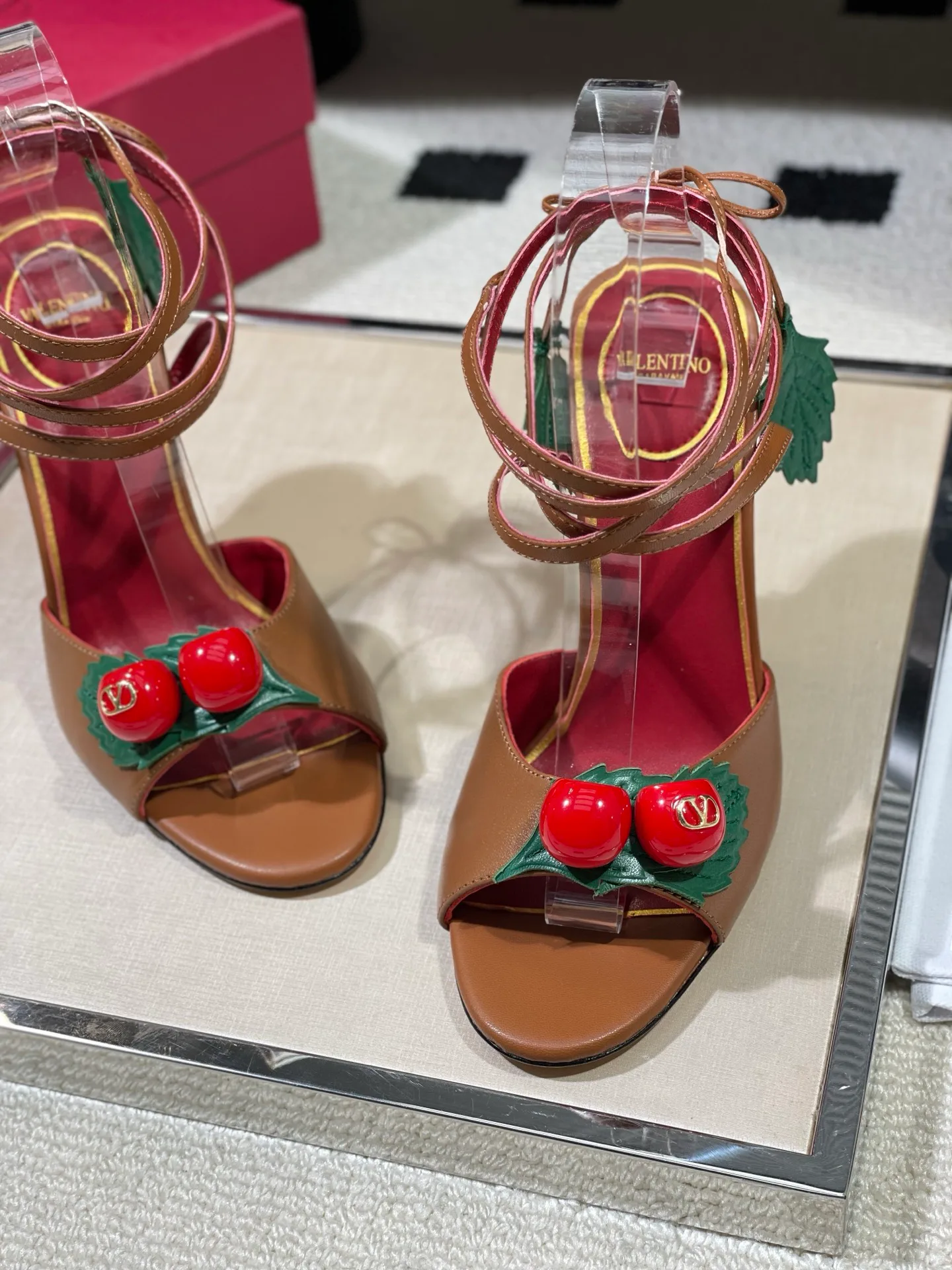 Босоножки Женские Valentino 13189670