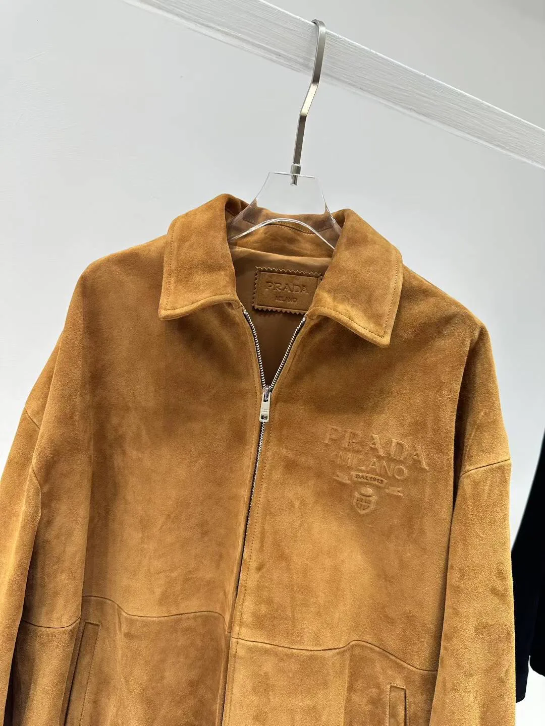 Кожаные Куртки И Дублёнки Женские Prada 13186439