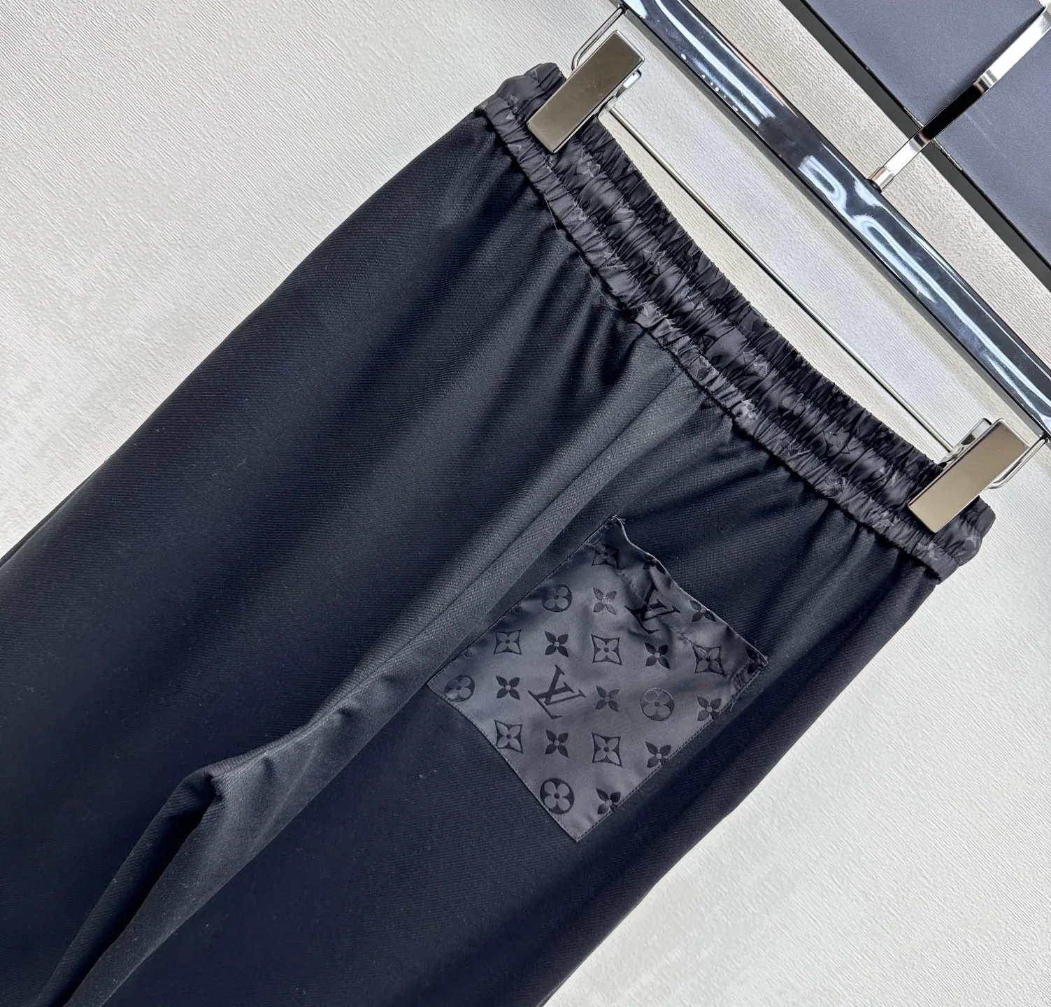 Брюки Женские Louis Vuitton 13467769