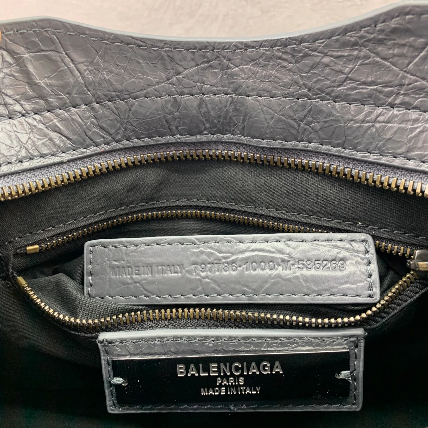 Классические Сумки Женские Balenciaga 18135964