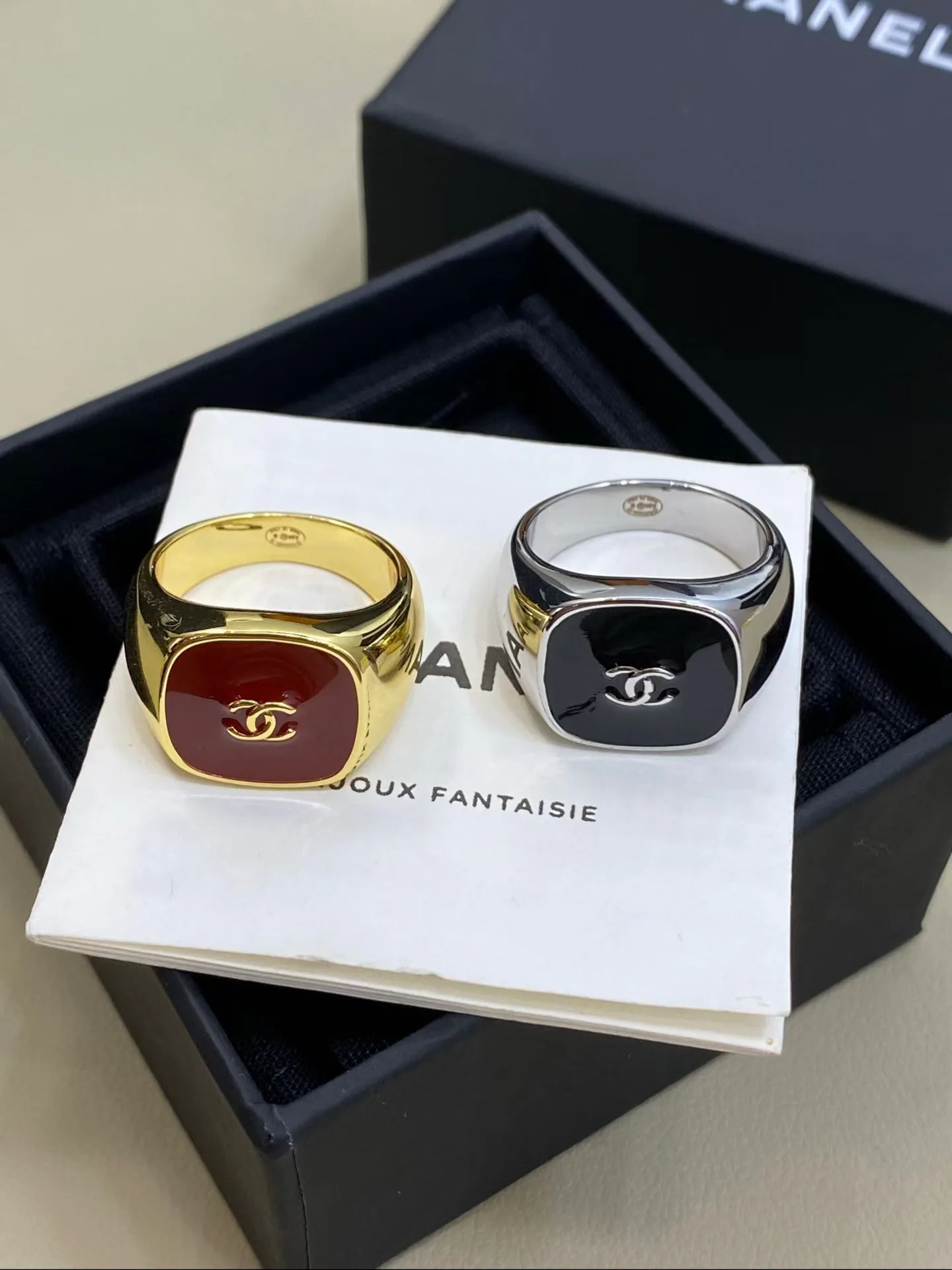 Бижутерия Chanel 18123089