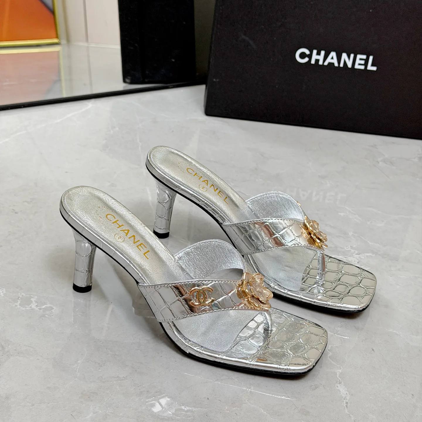 Босоножки Женские Chanel 17335021