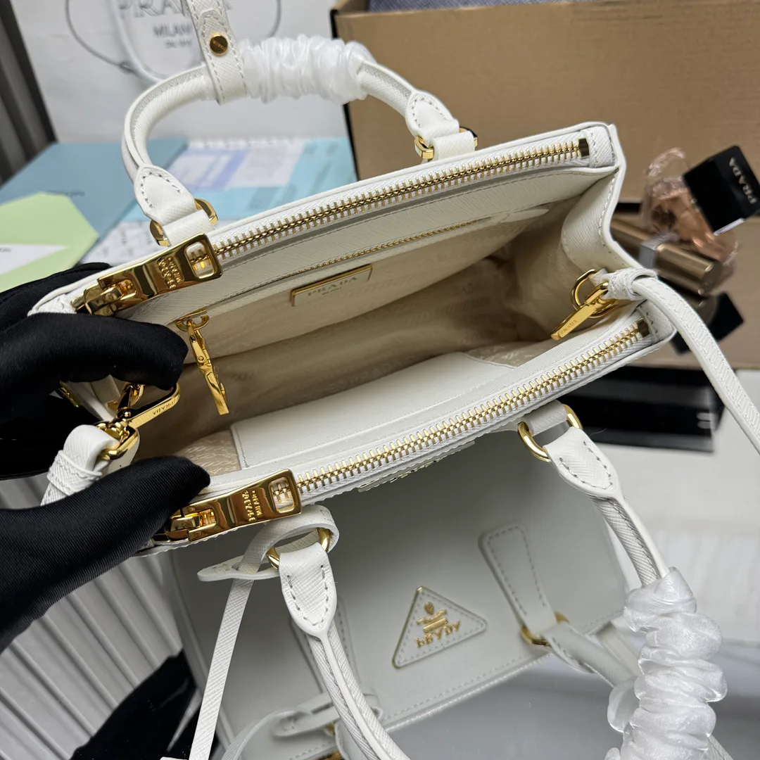 Сумки На Ремне Женские Prada 549677