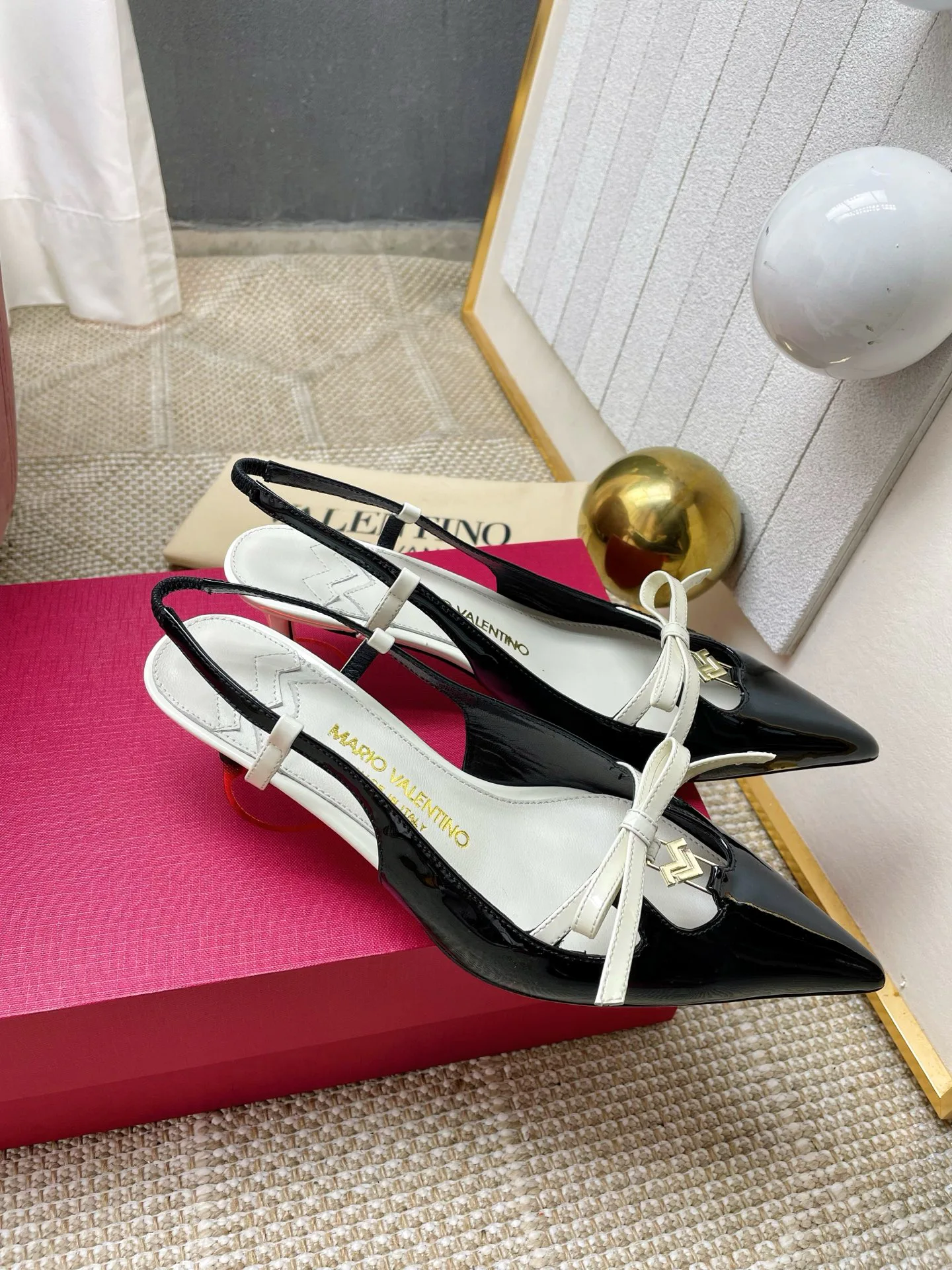 Босоножки Женские Valentino 11479975