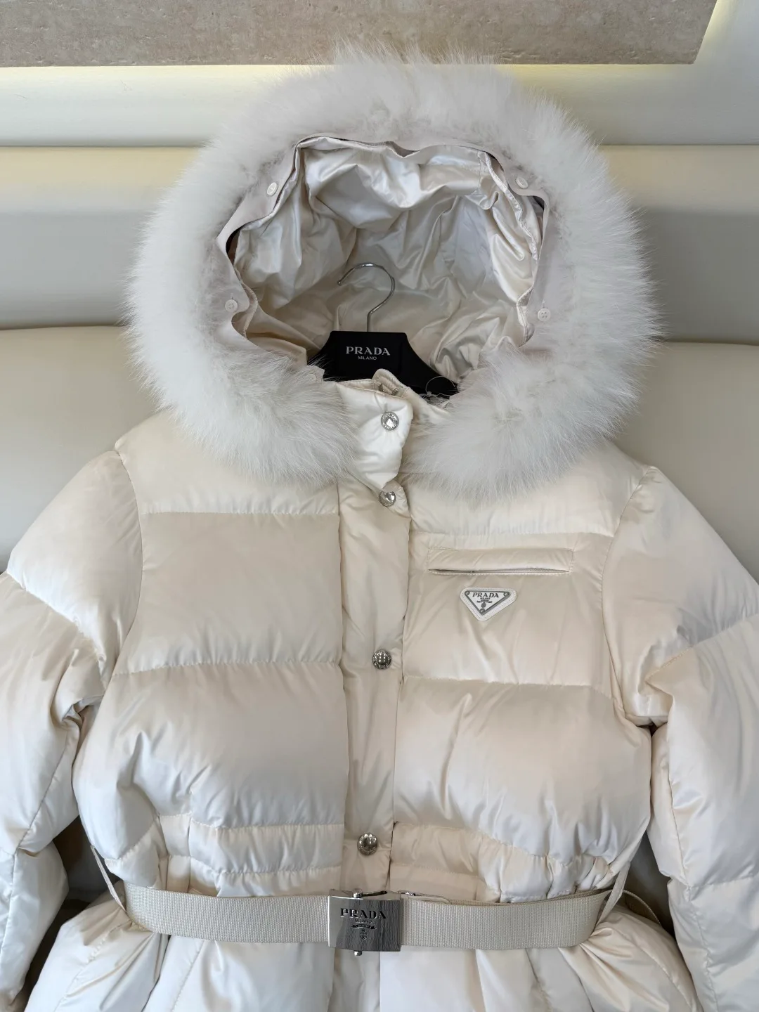 Куртки И Пуховики Женские Prada 18674645