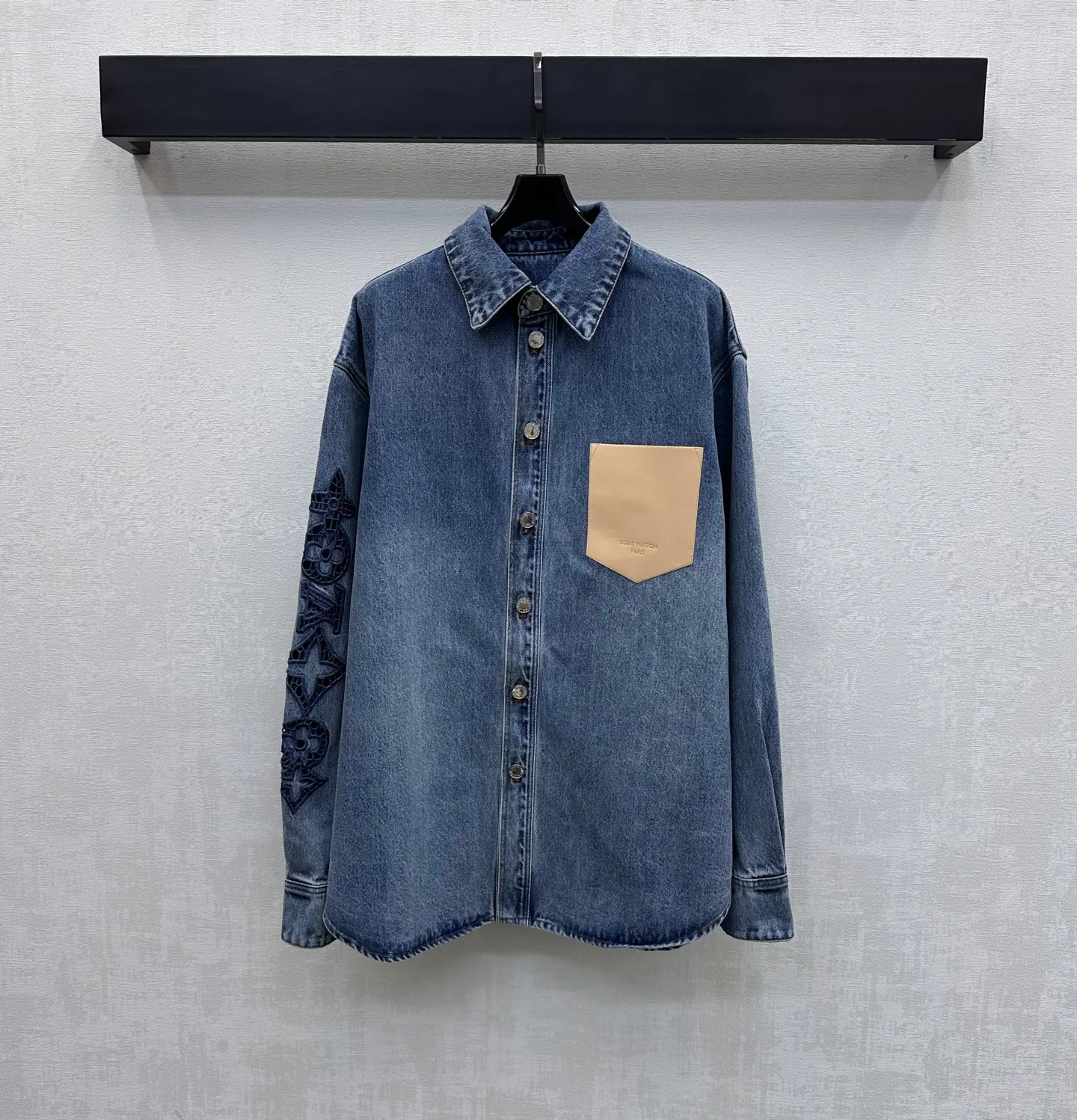 Рубашки Женские Louis Vuitton 11210205