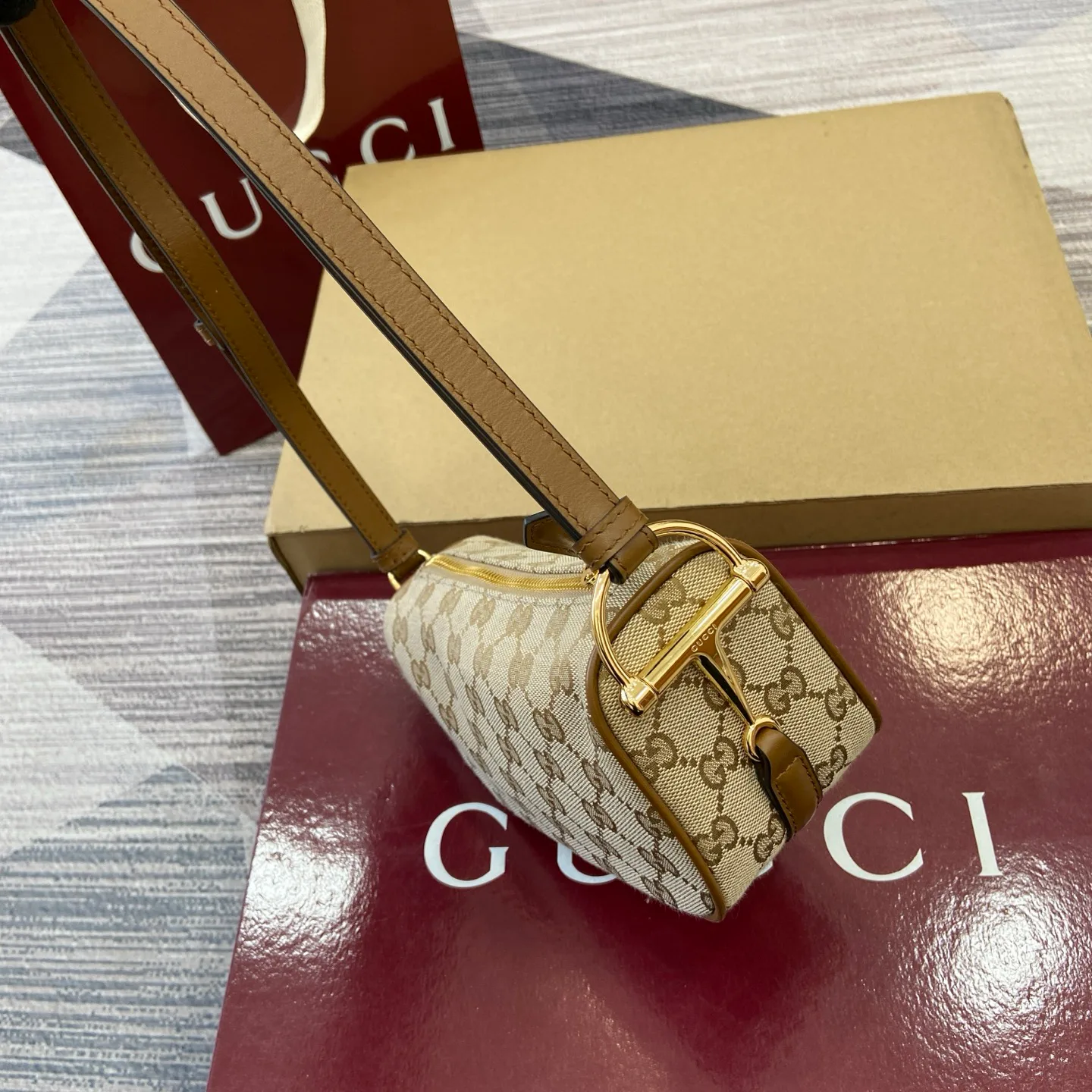 Классические Сумки Женские Gucci 11704002