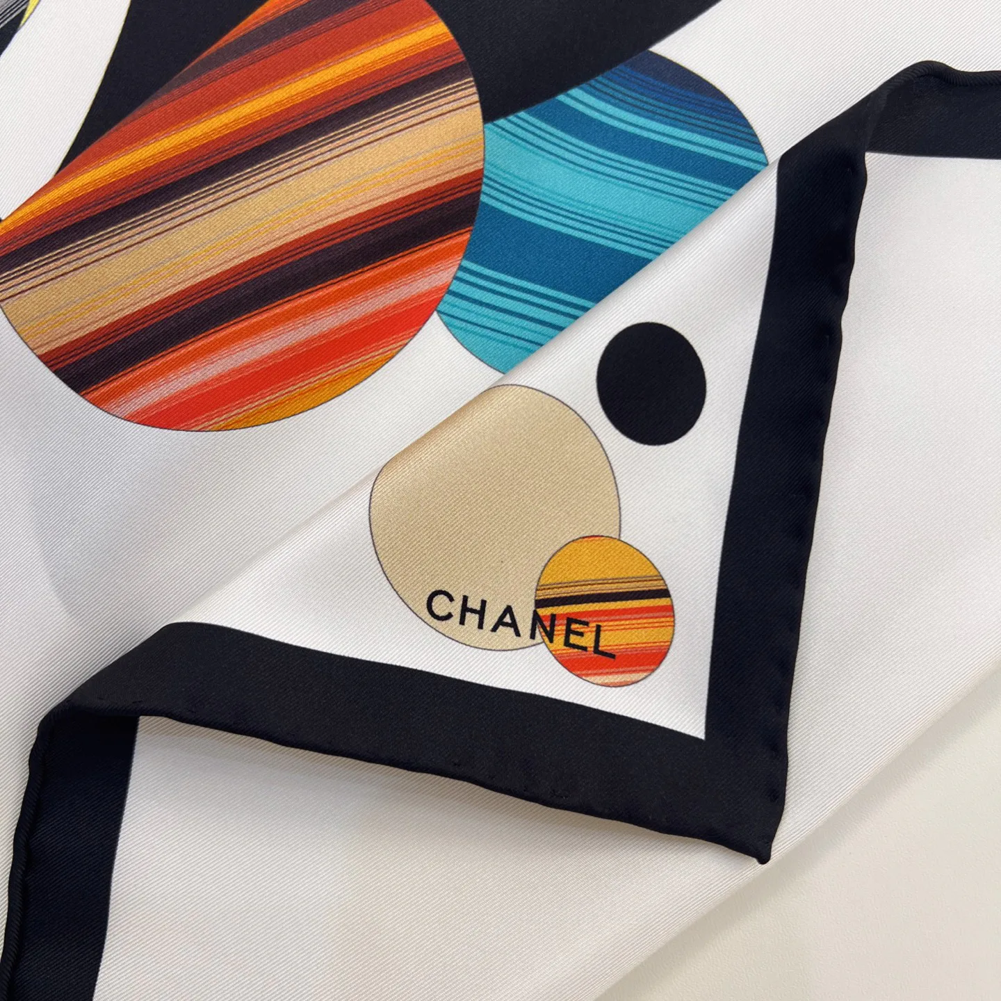 Платки Chanel 13575374