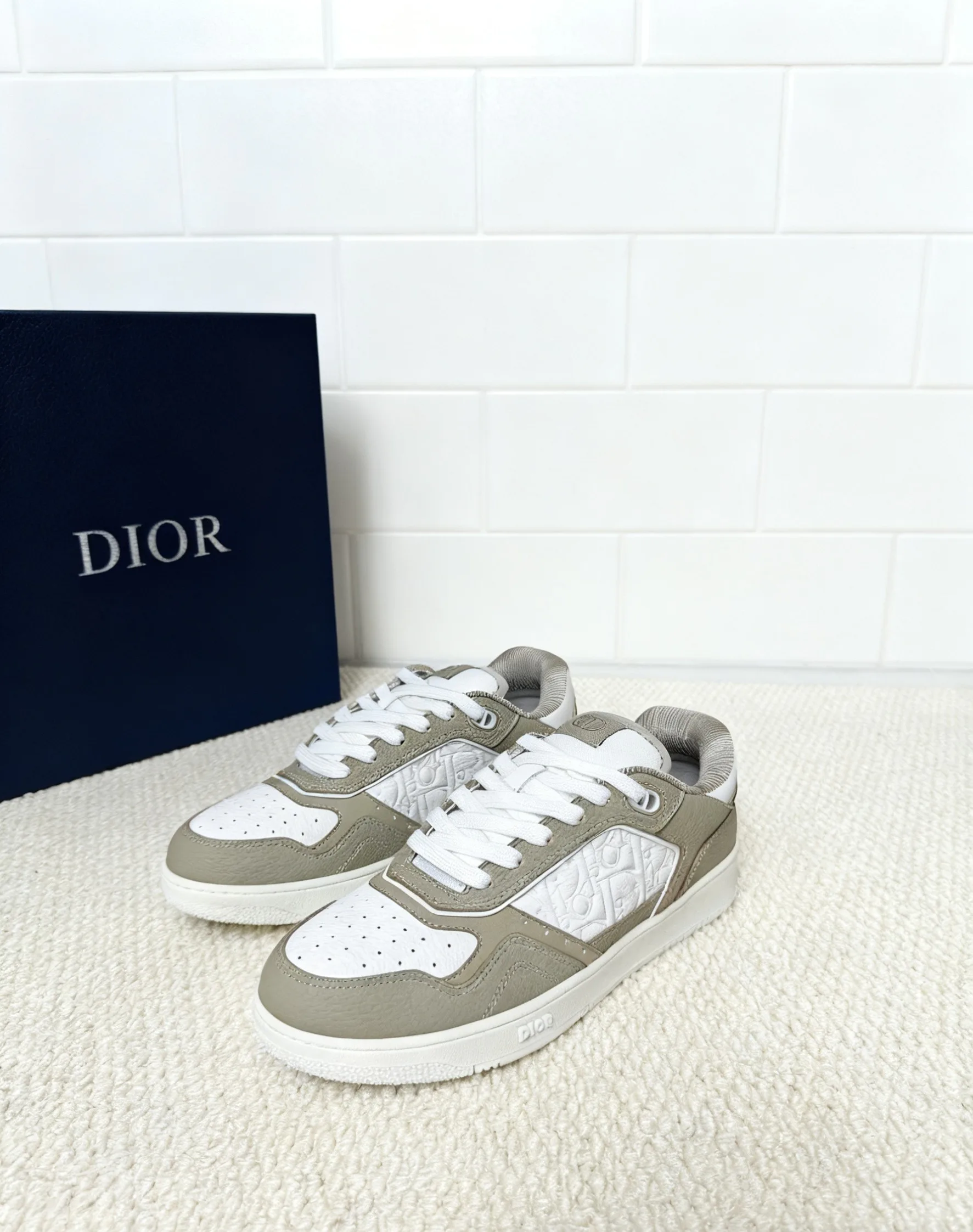 Кроссовки Женские Christian Dior 541370