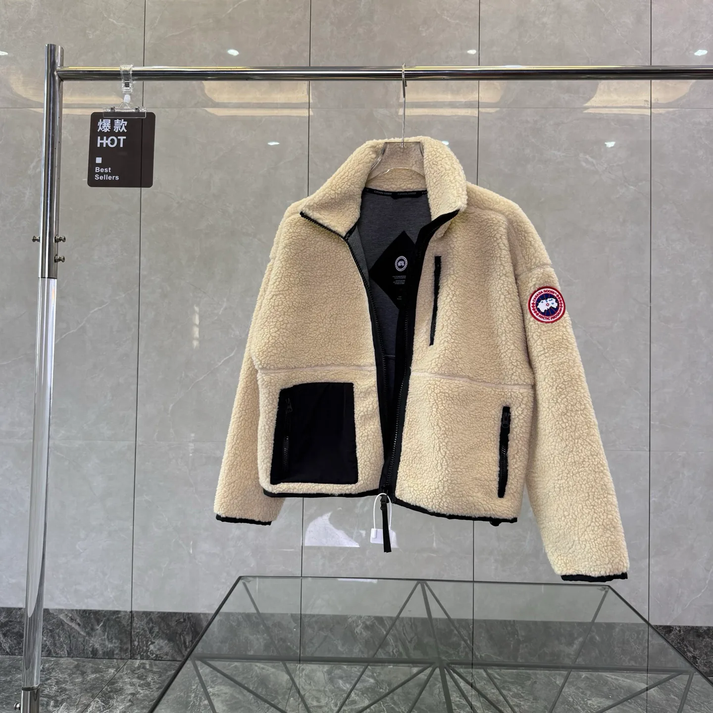 Куртки И Пуховики Женские Canada Goose 18722936