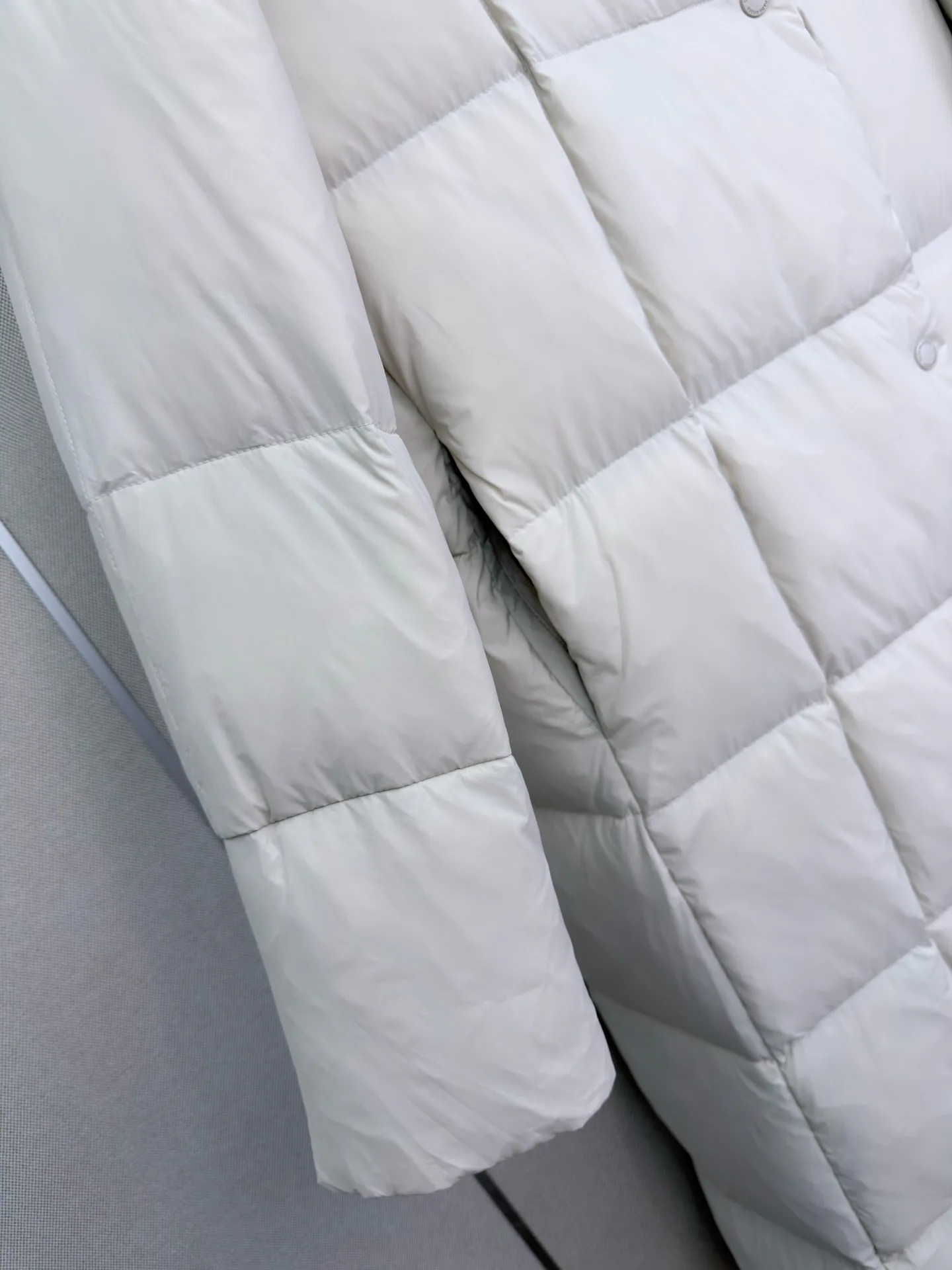 Куртки И Пуховики Женские Canada Goose 18108346
