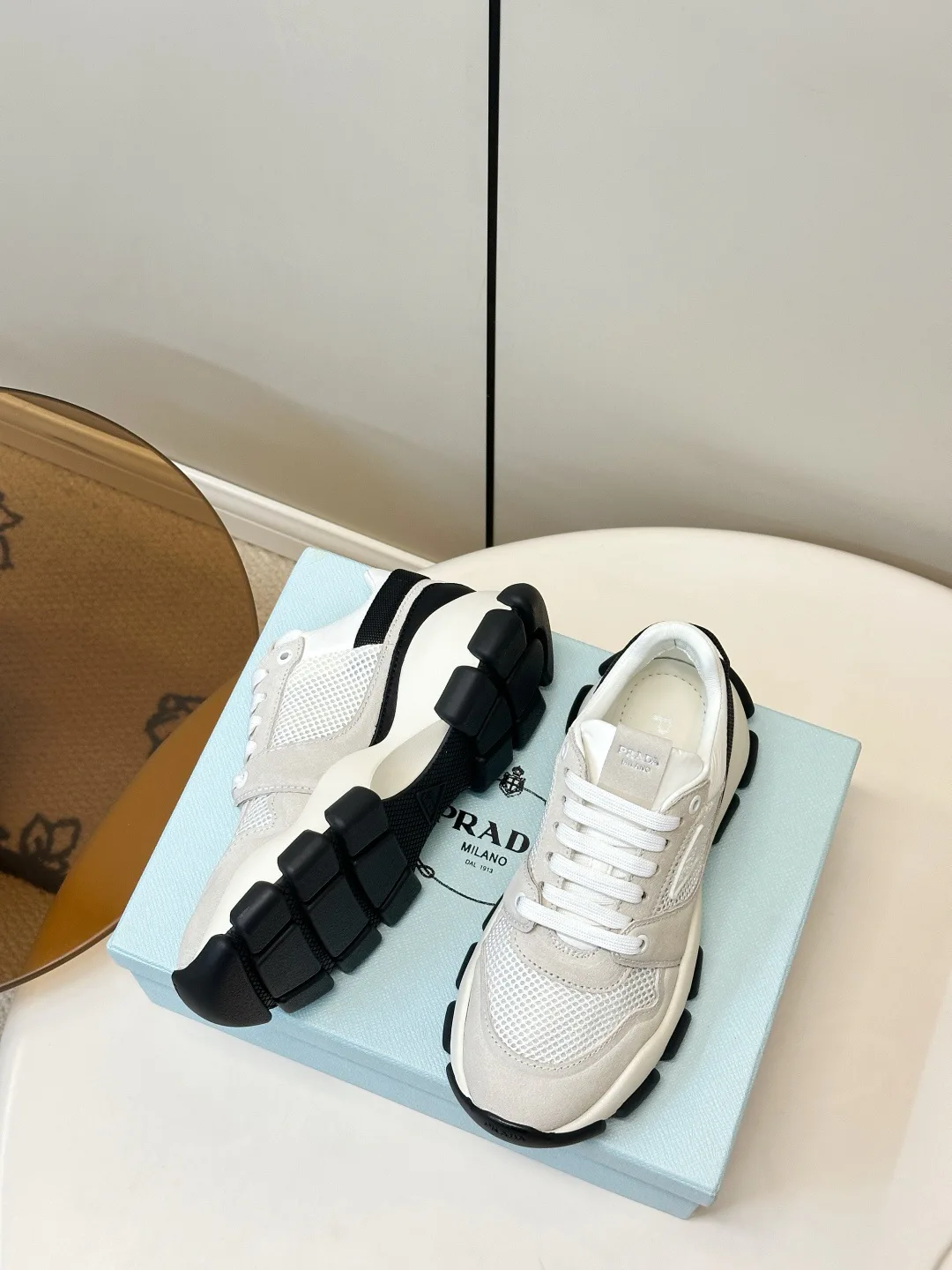 Кроссовки Женские Prada 17407337