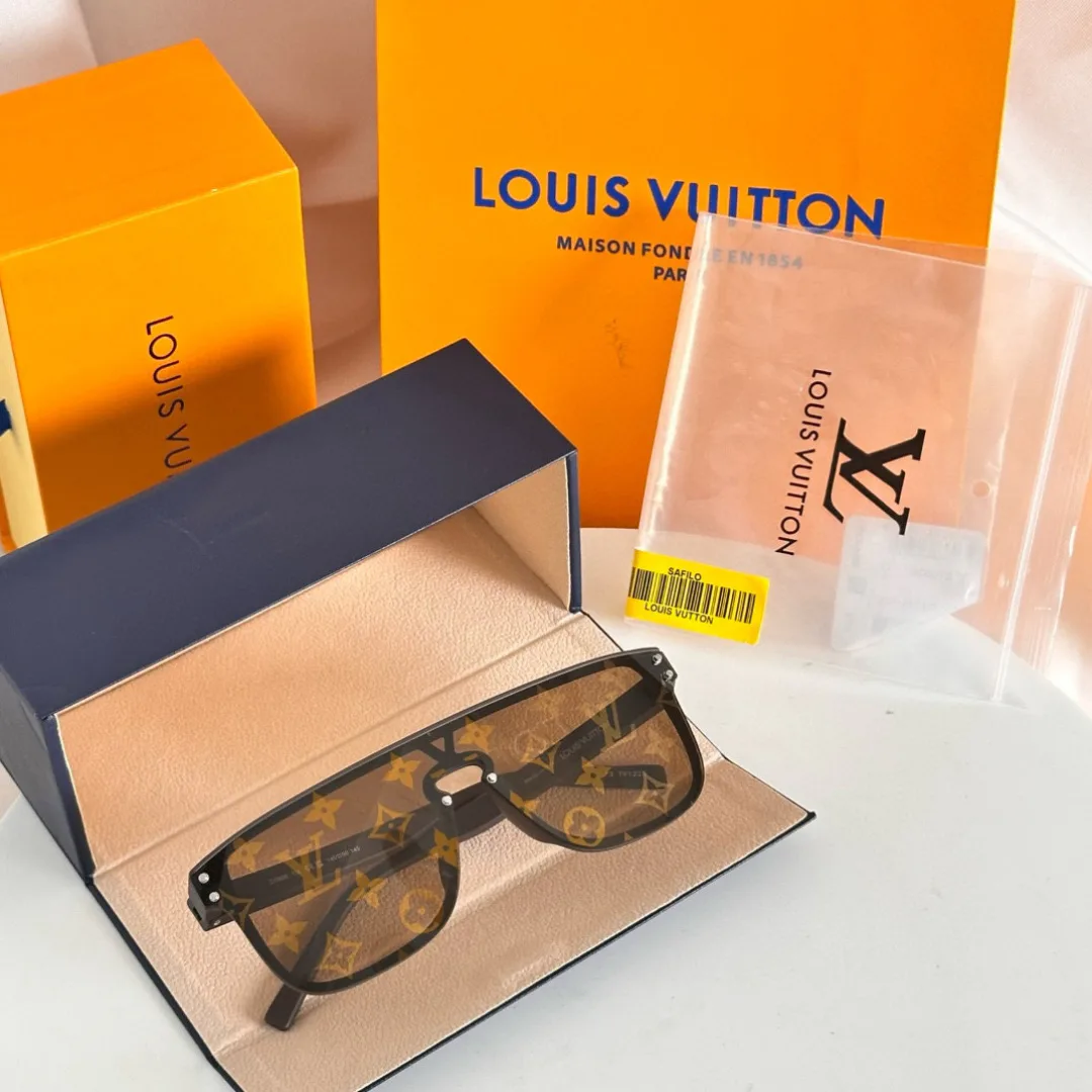 Очки Louis Vuitton 17350195