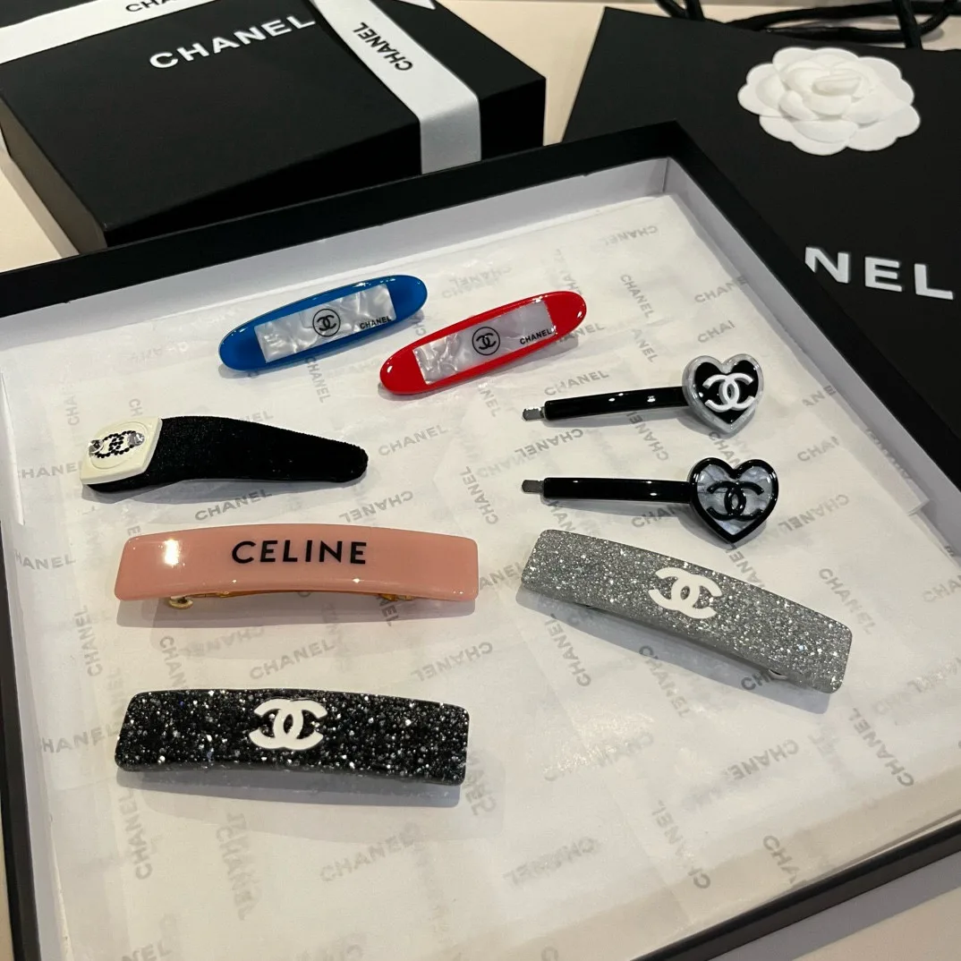 Головные Уборы Chanel 10611565