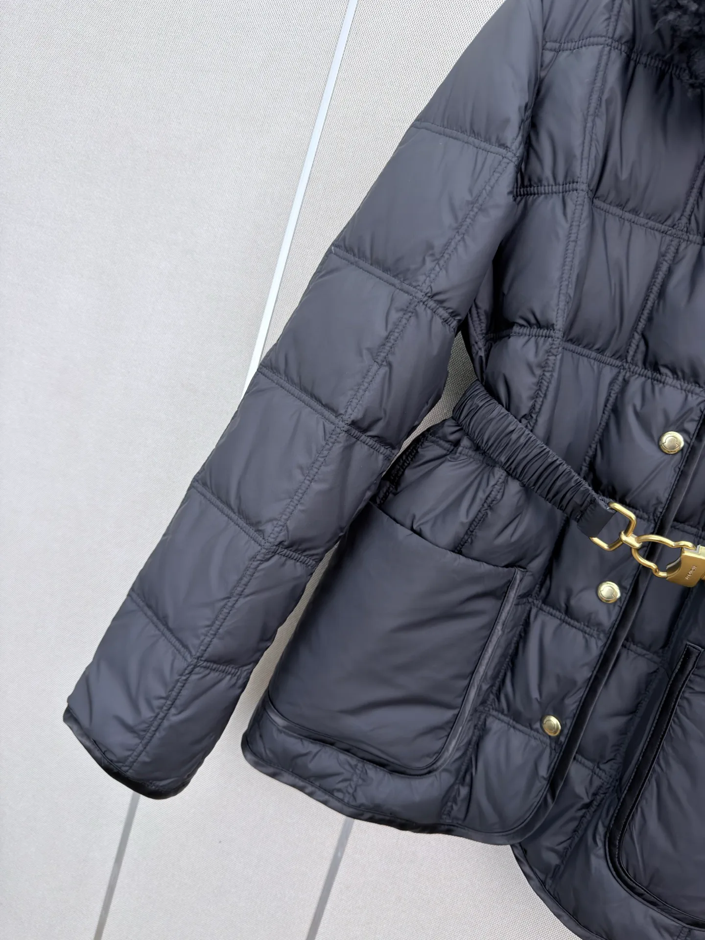 Куртки И Пуховики Женские Moncler 18023445