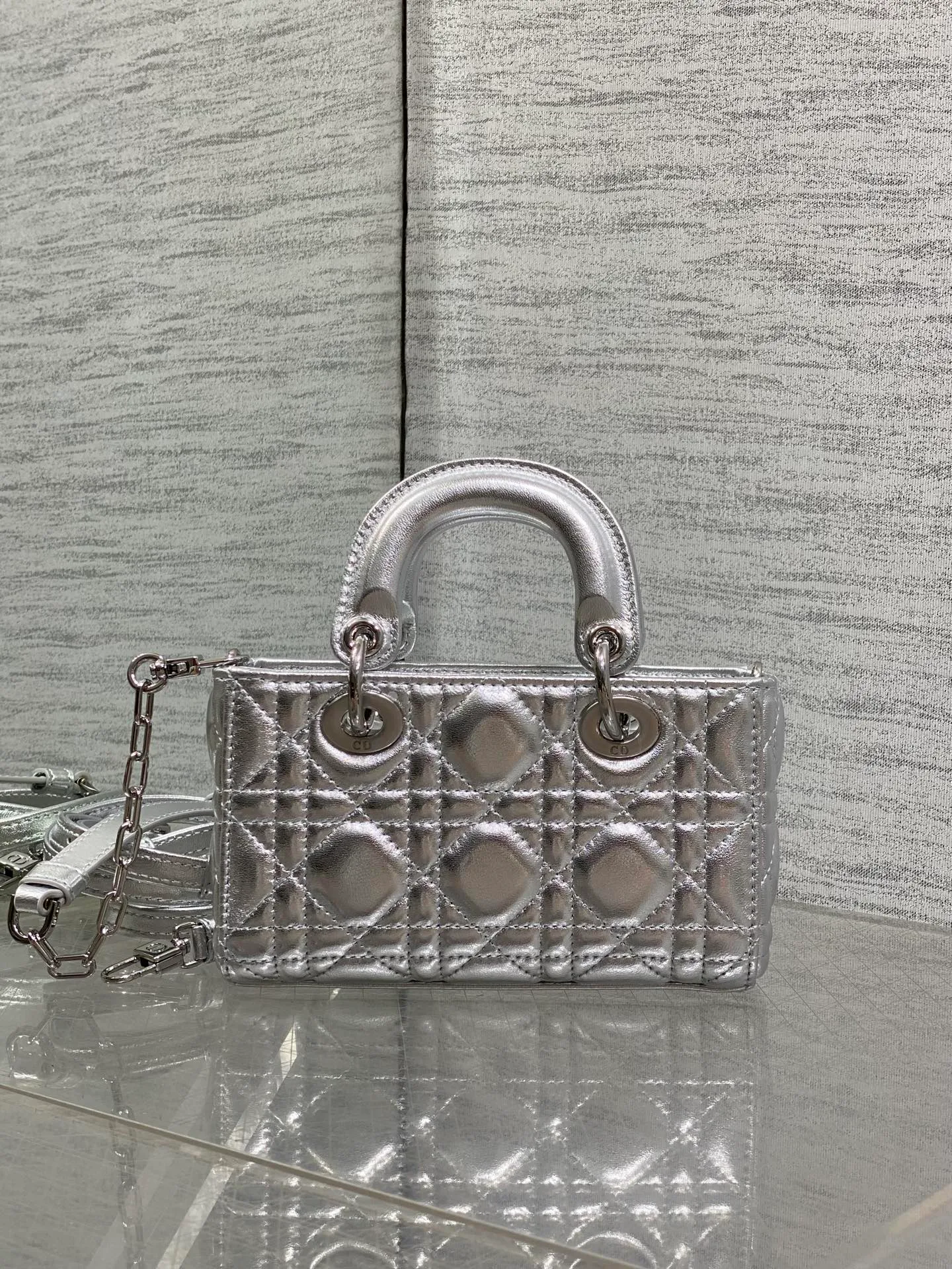 Классические Сумки Женские Christian Dior 17601489