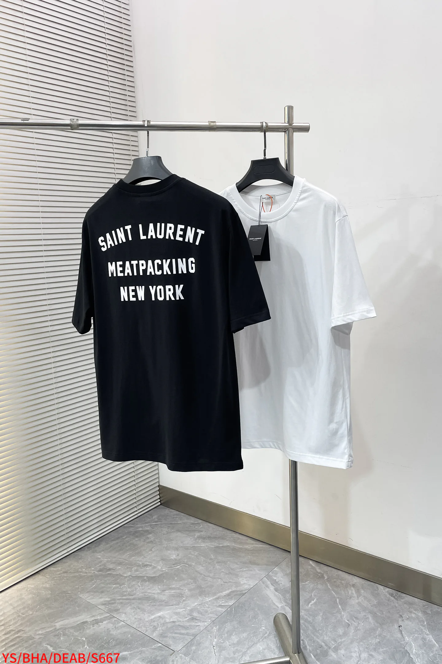 Футболки Женские Saint Laurent 9162056