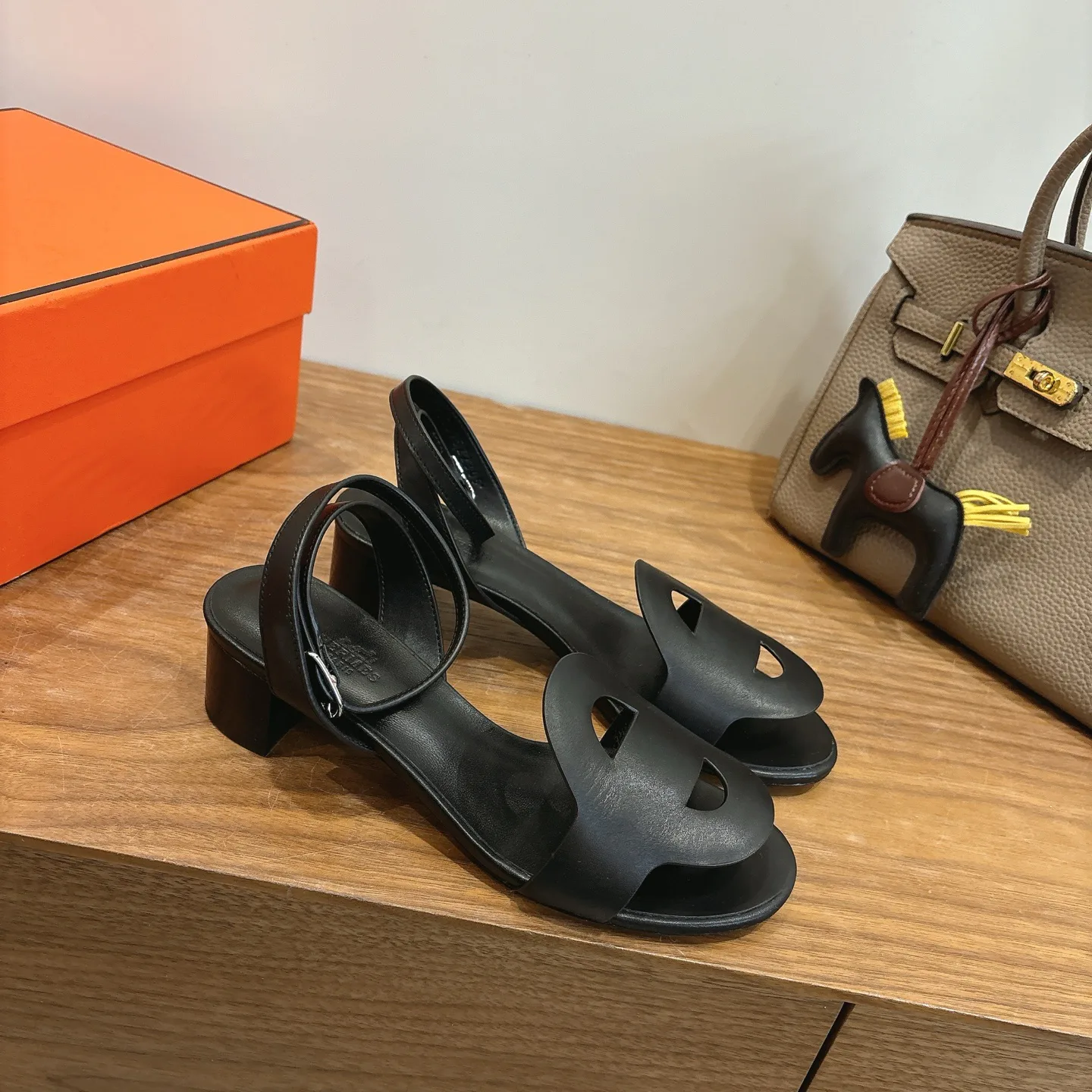 Босоножки Женские Hermes 10268345