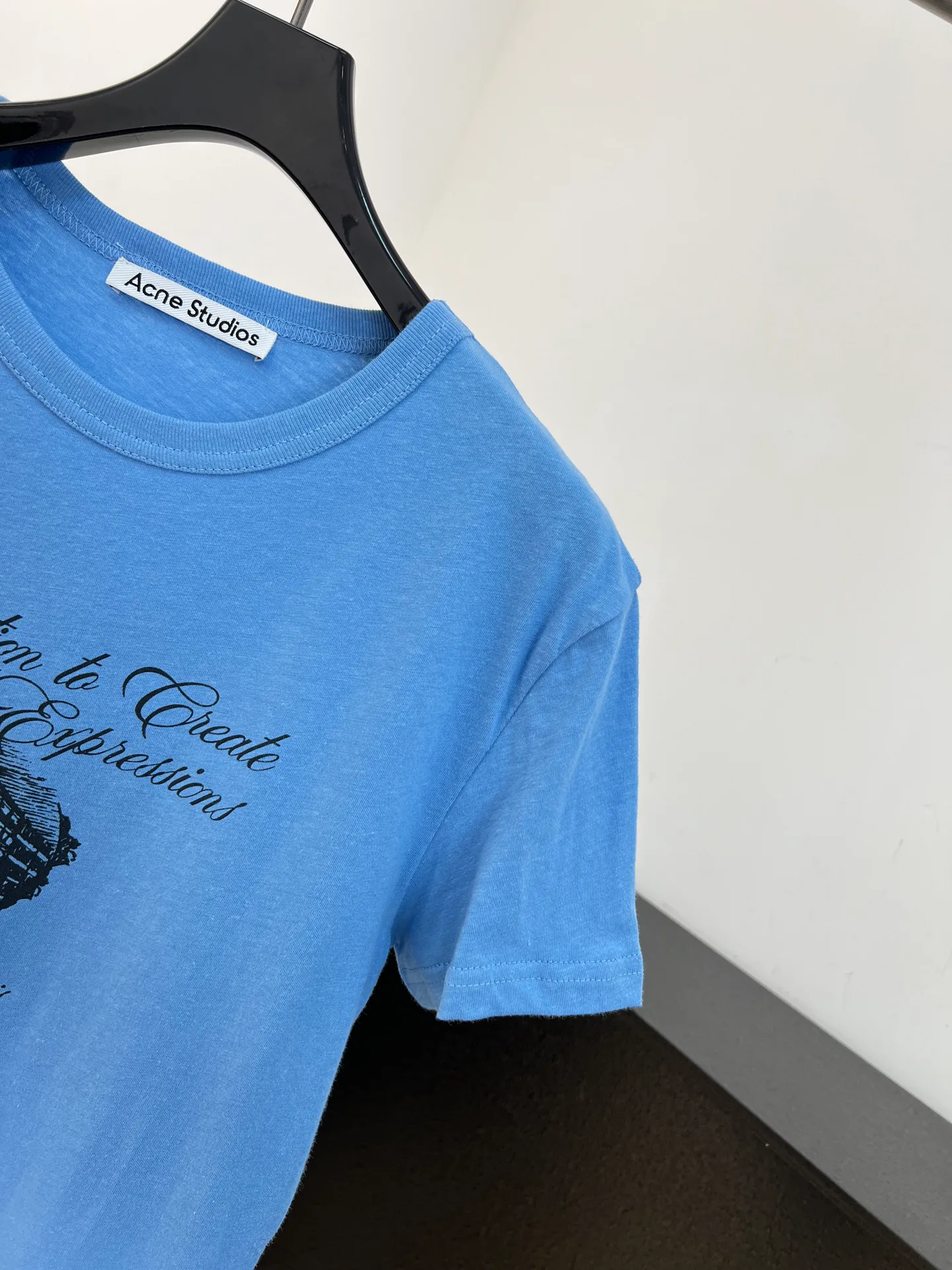 Футболки Женские Acne Studios 17301917