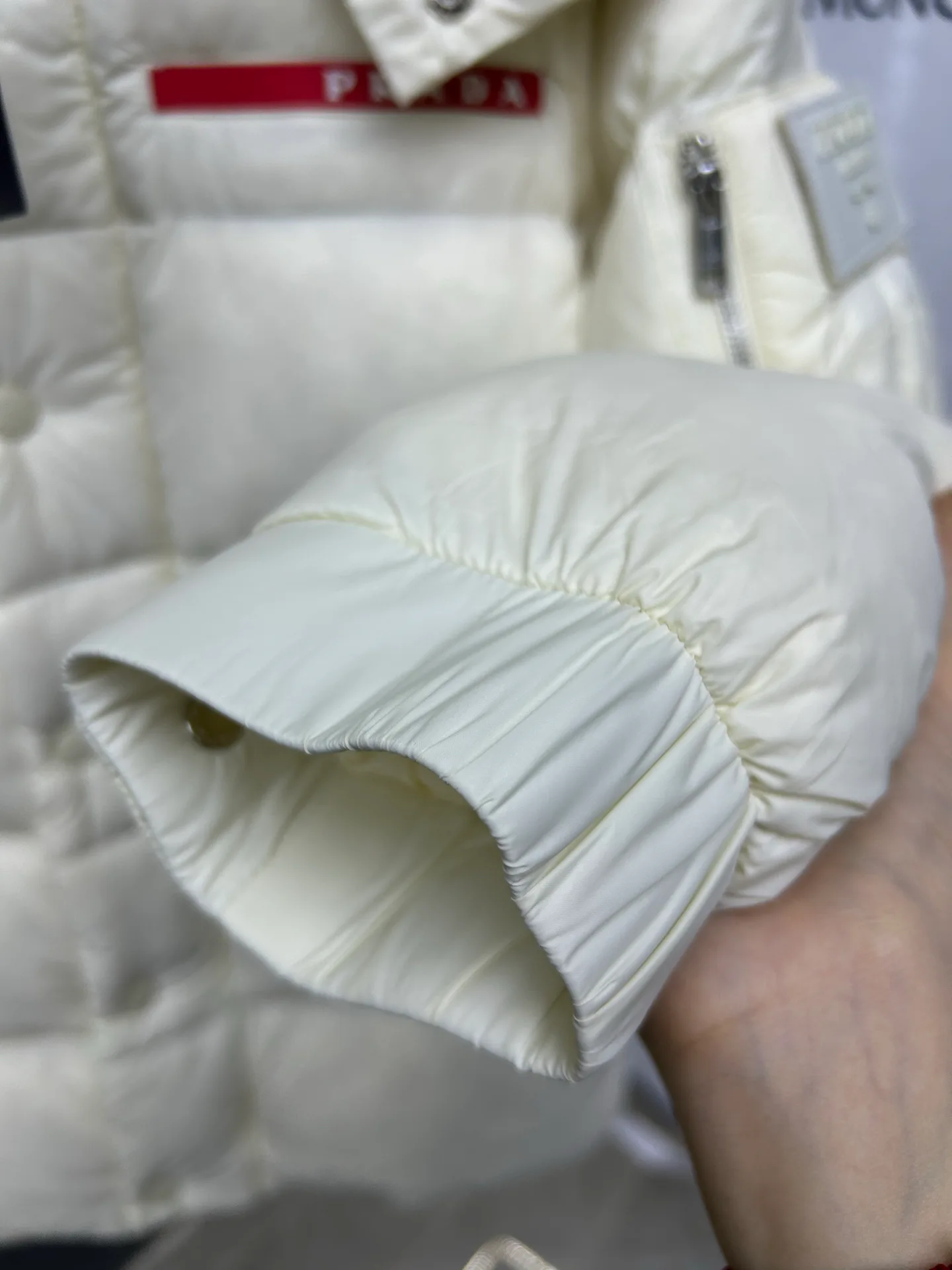 Куртки И Пуховики Женские Prada 237107