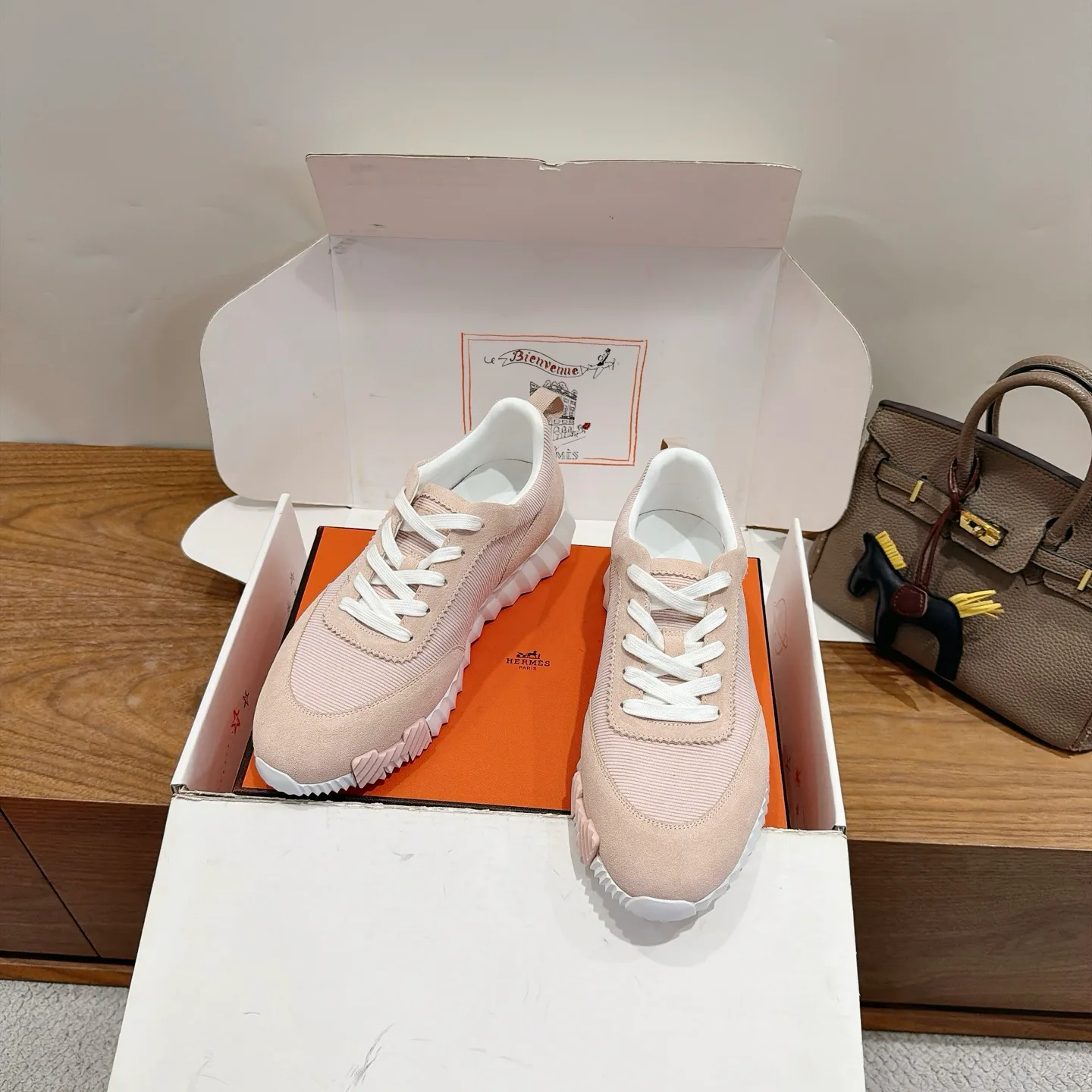 Кроссовки Женские Hermes 18729620