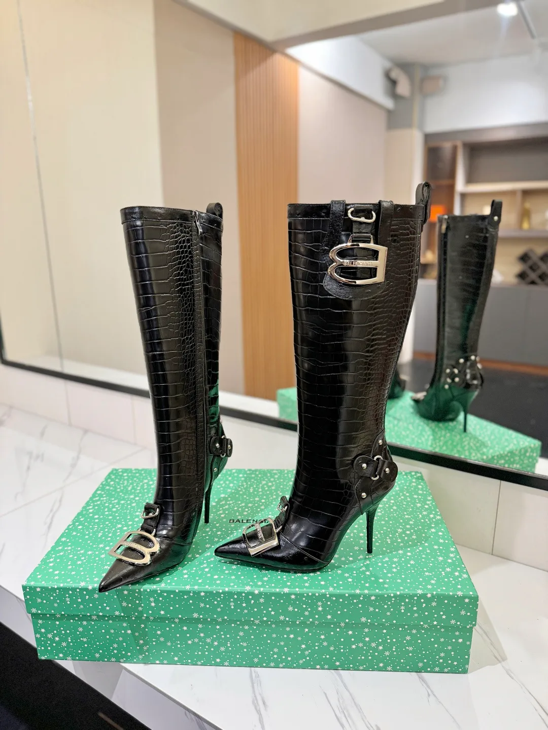 Сапоги Женские Balenciaga 18134863