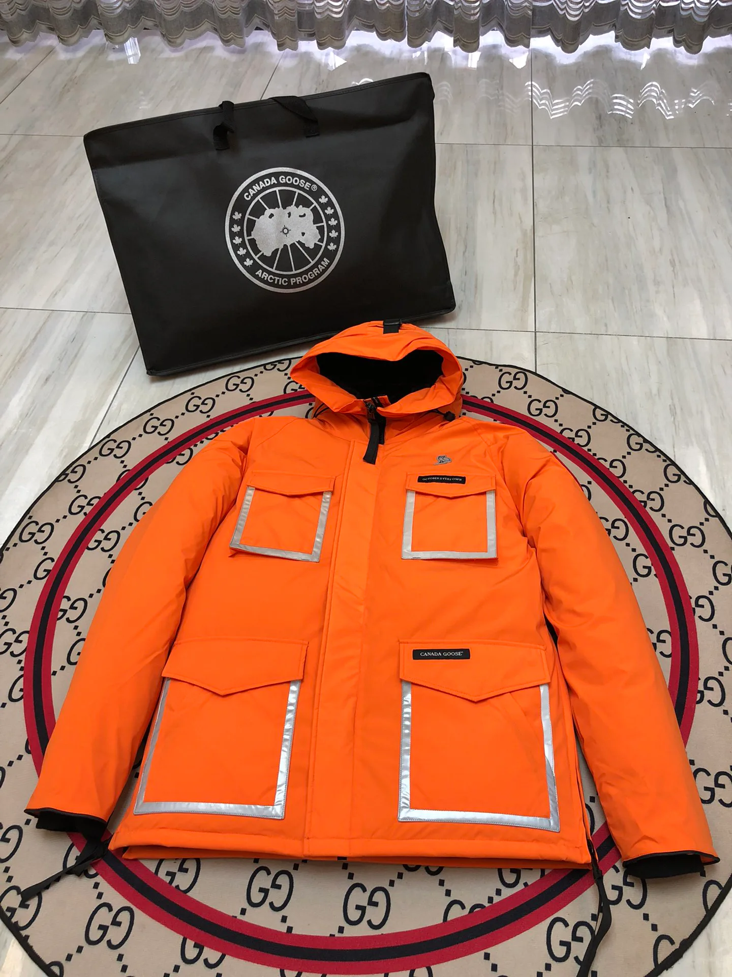 Куртки И Пуховики Женские Canada Goose 1294377