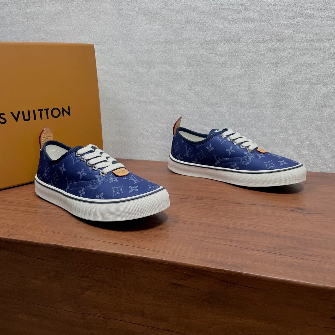 Кроссовки Мужские Louis Vuitton 18626474