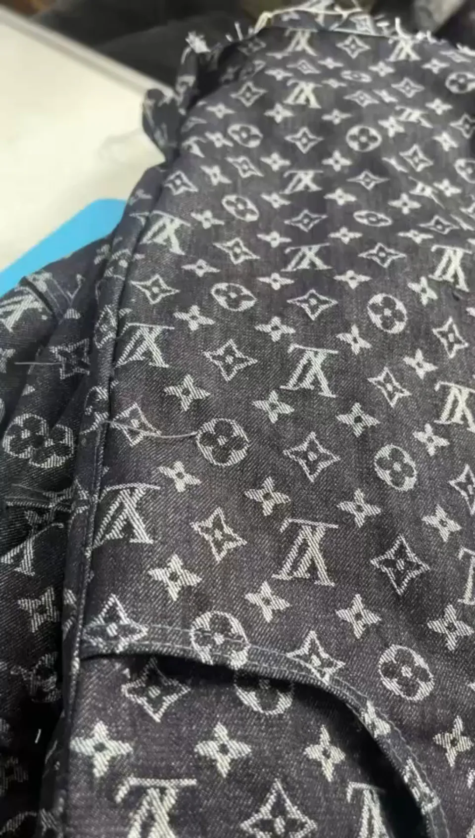 Шорты Мужские Louis Vuitton 13077110
