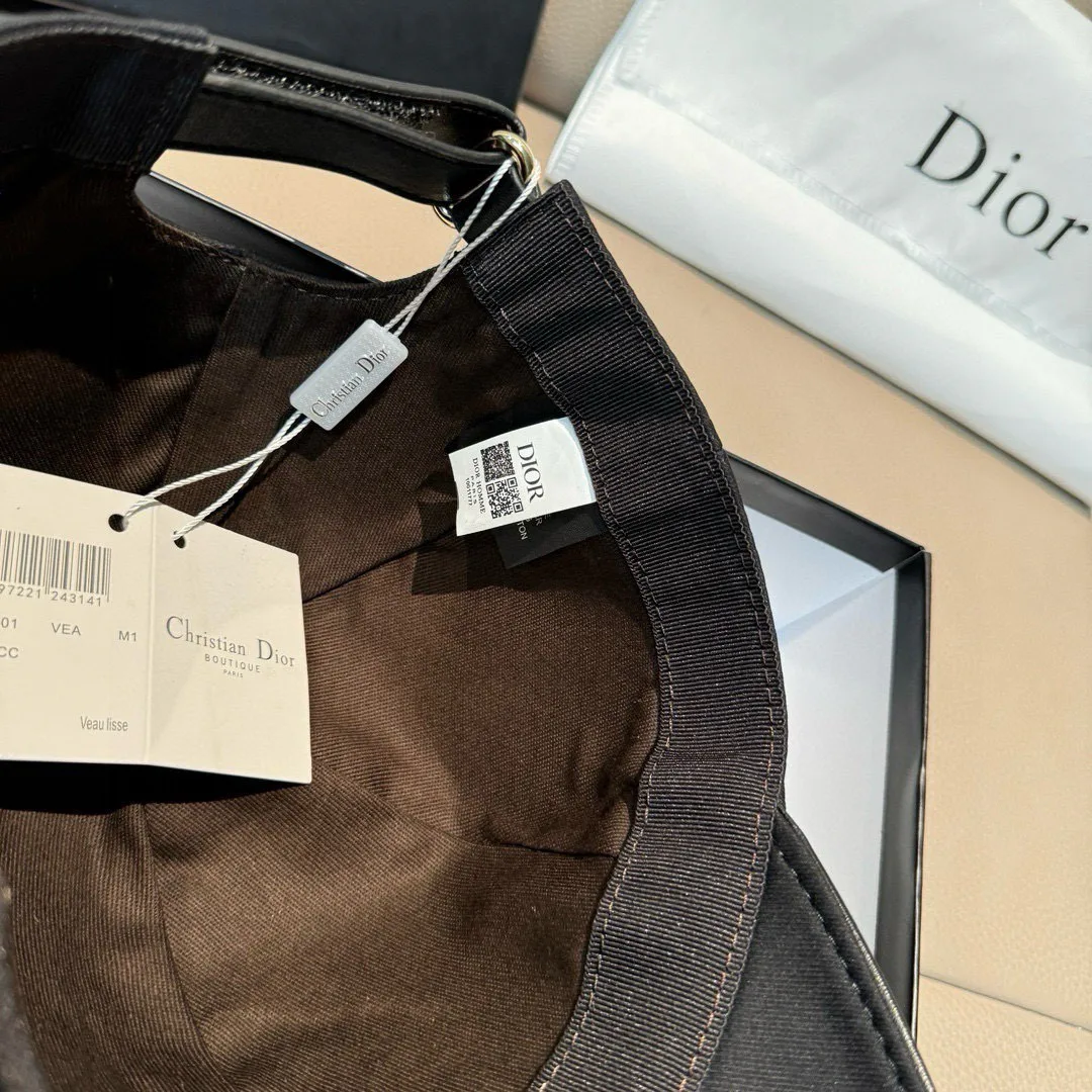 Головные Уборы Christian Dior 11362282
