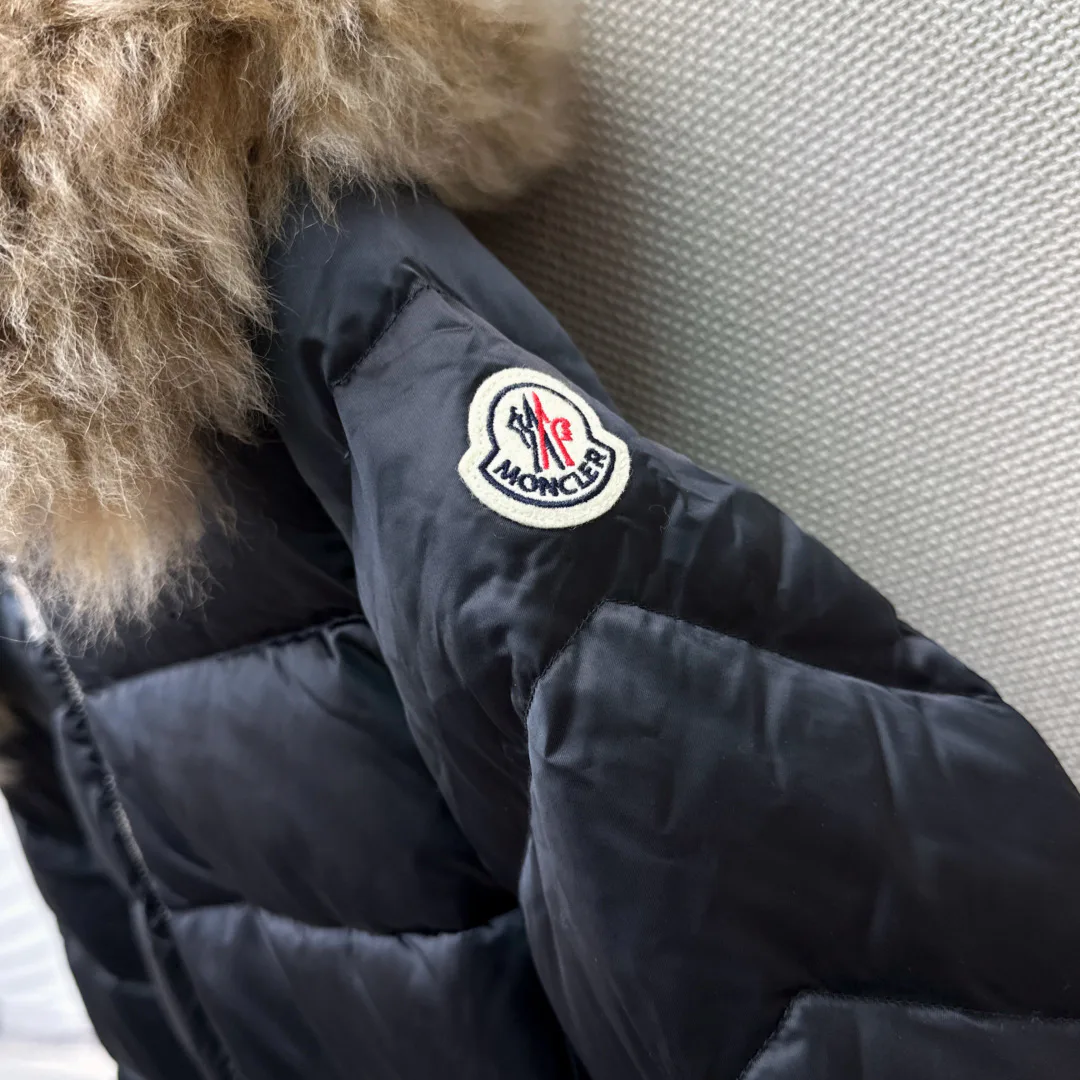 Куртки И Пуховики Женские Moncler 18506475