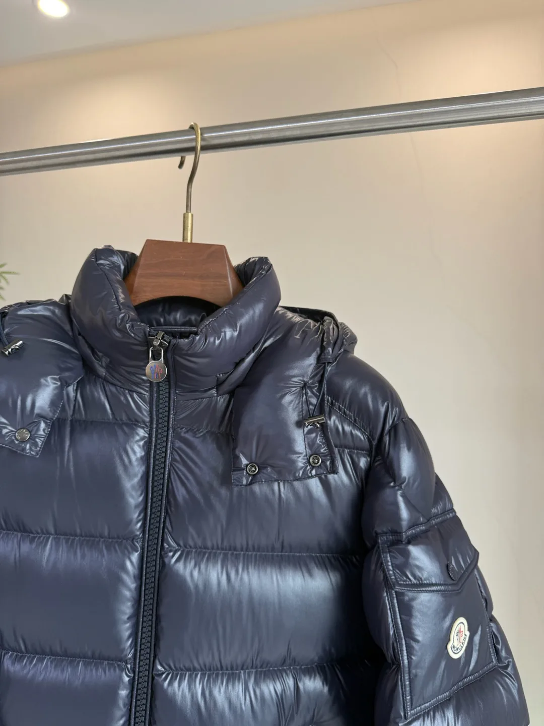 Куртки И Пуховики Мужские Moncler 1073509
