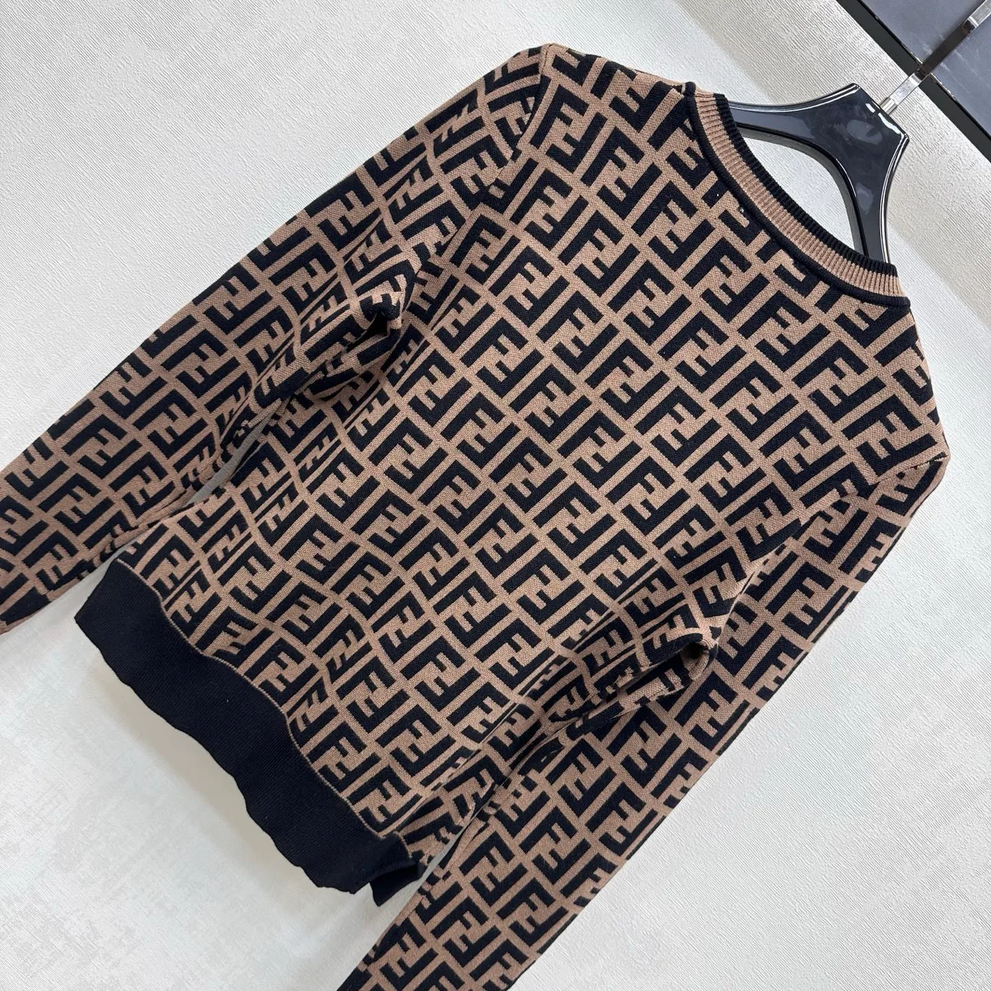 Джемперы И Свитеры Женские Fendi 18411212