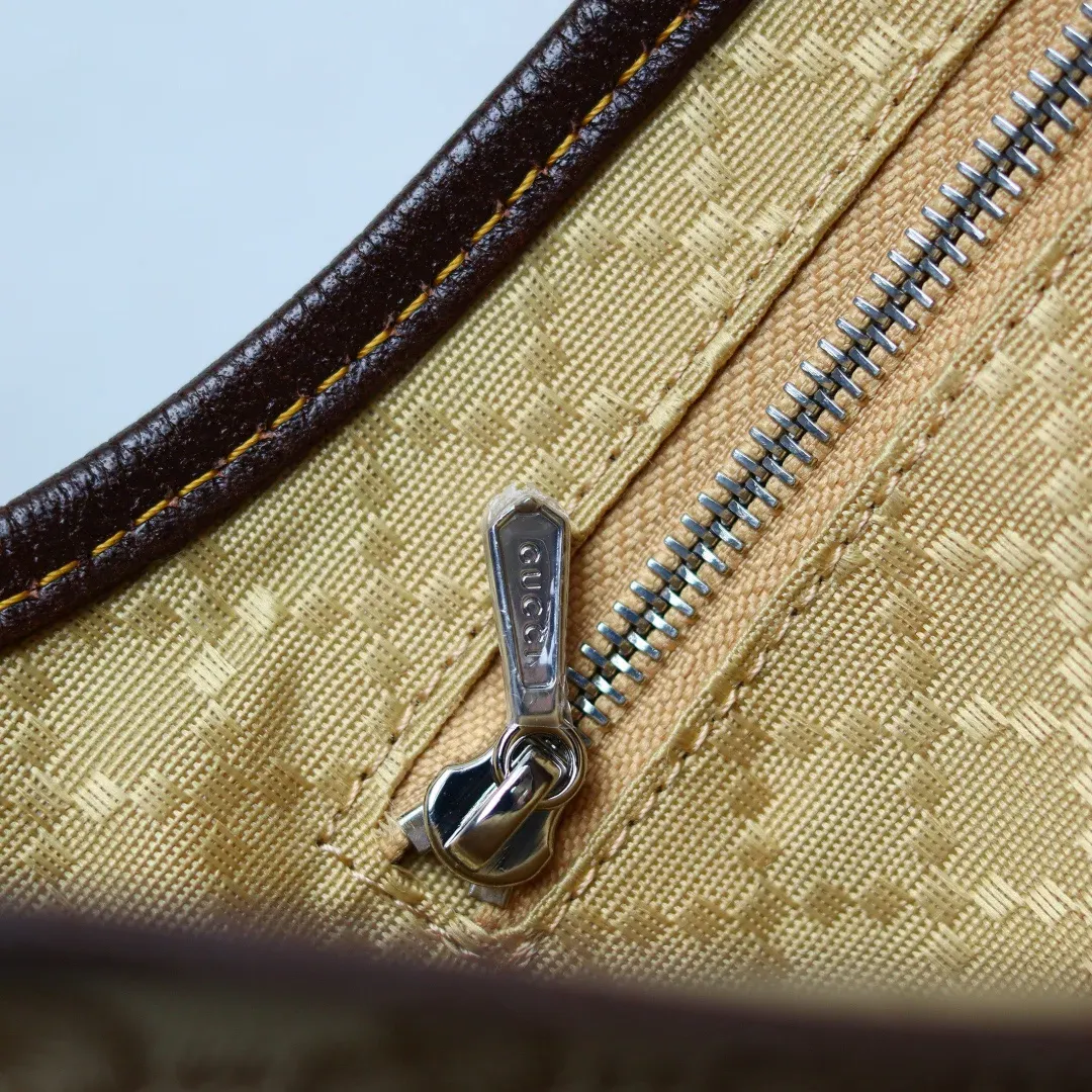 Классические Сумки Женские Gucci 820925