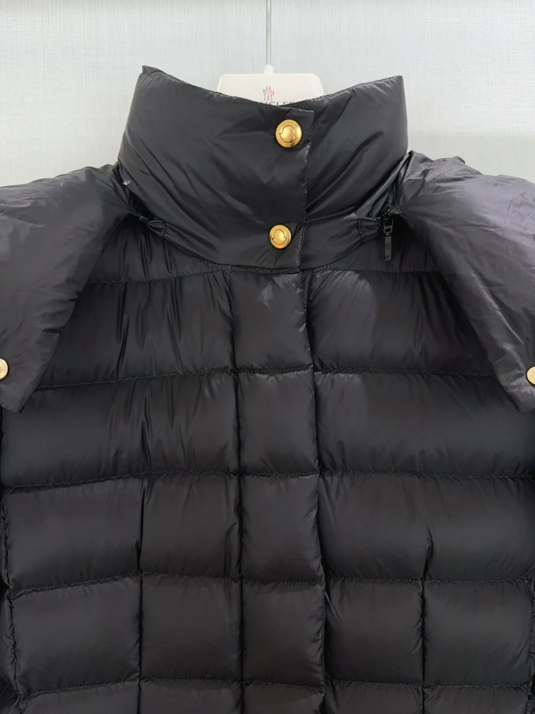Куртки И Пуховики Женские Moncler 19531408