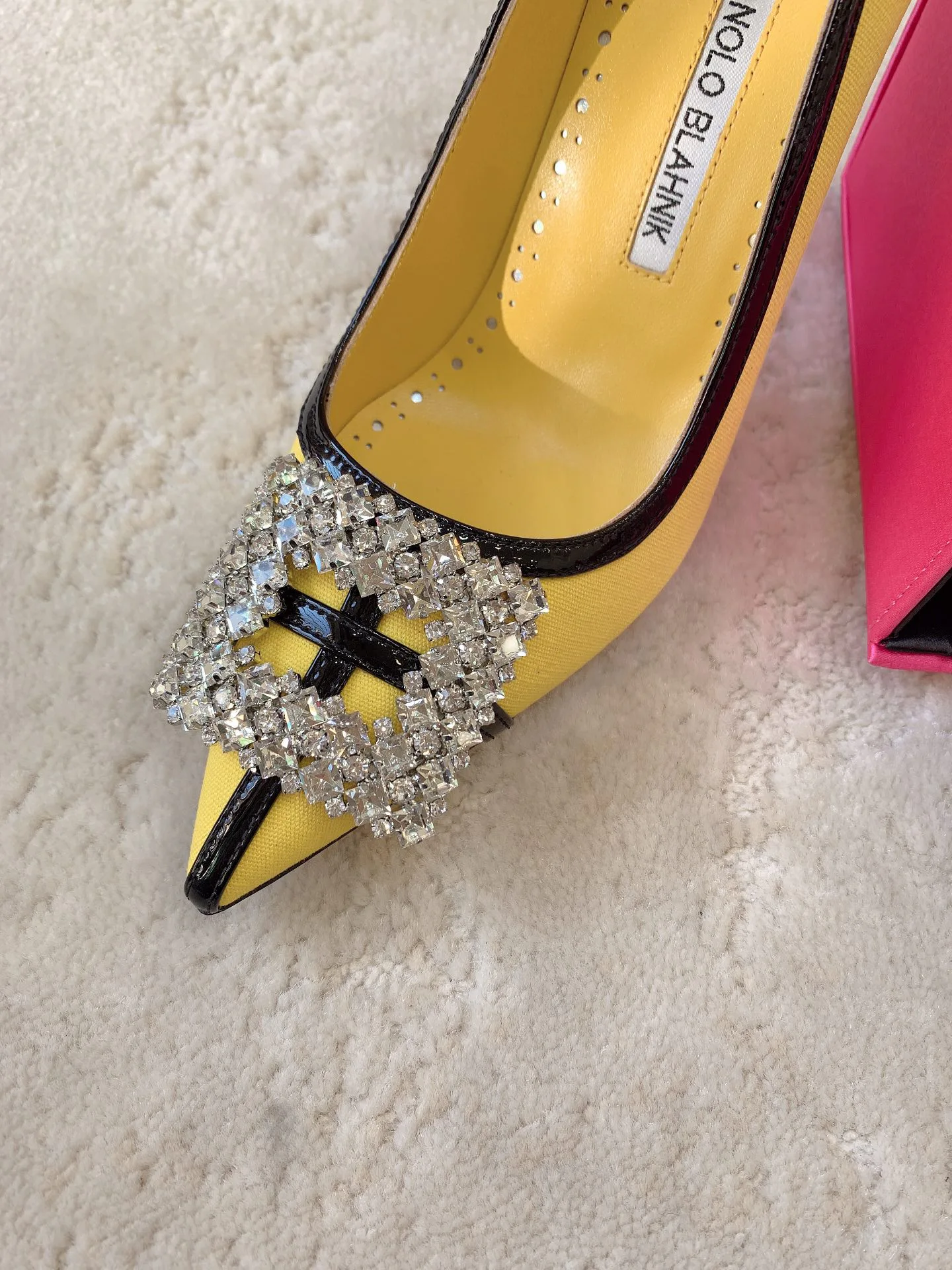 Туфли Женские Manolo Blahnik 18698271