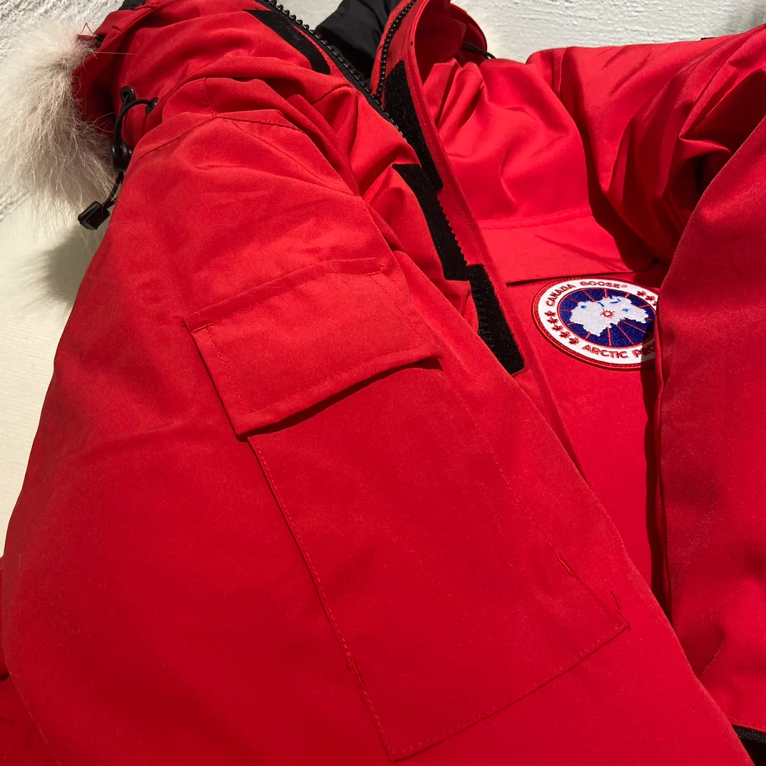 Куртки И Пуховики Женские Canada Goose 830230