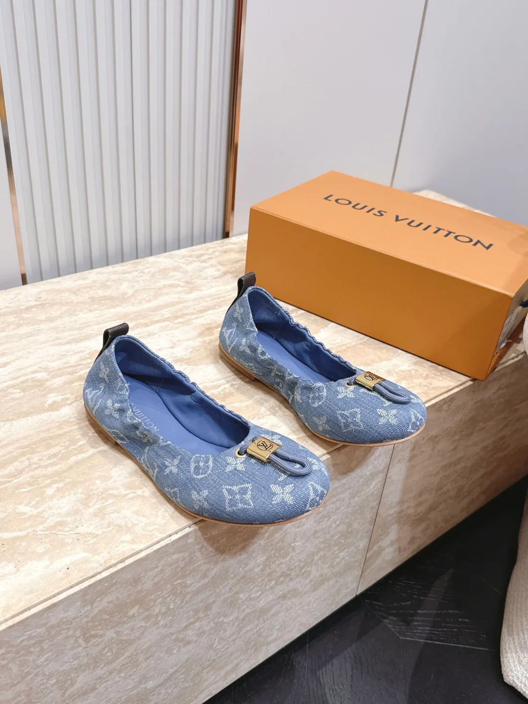 Балетки Женские Louis Vuitton 17178356