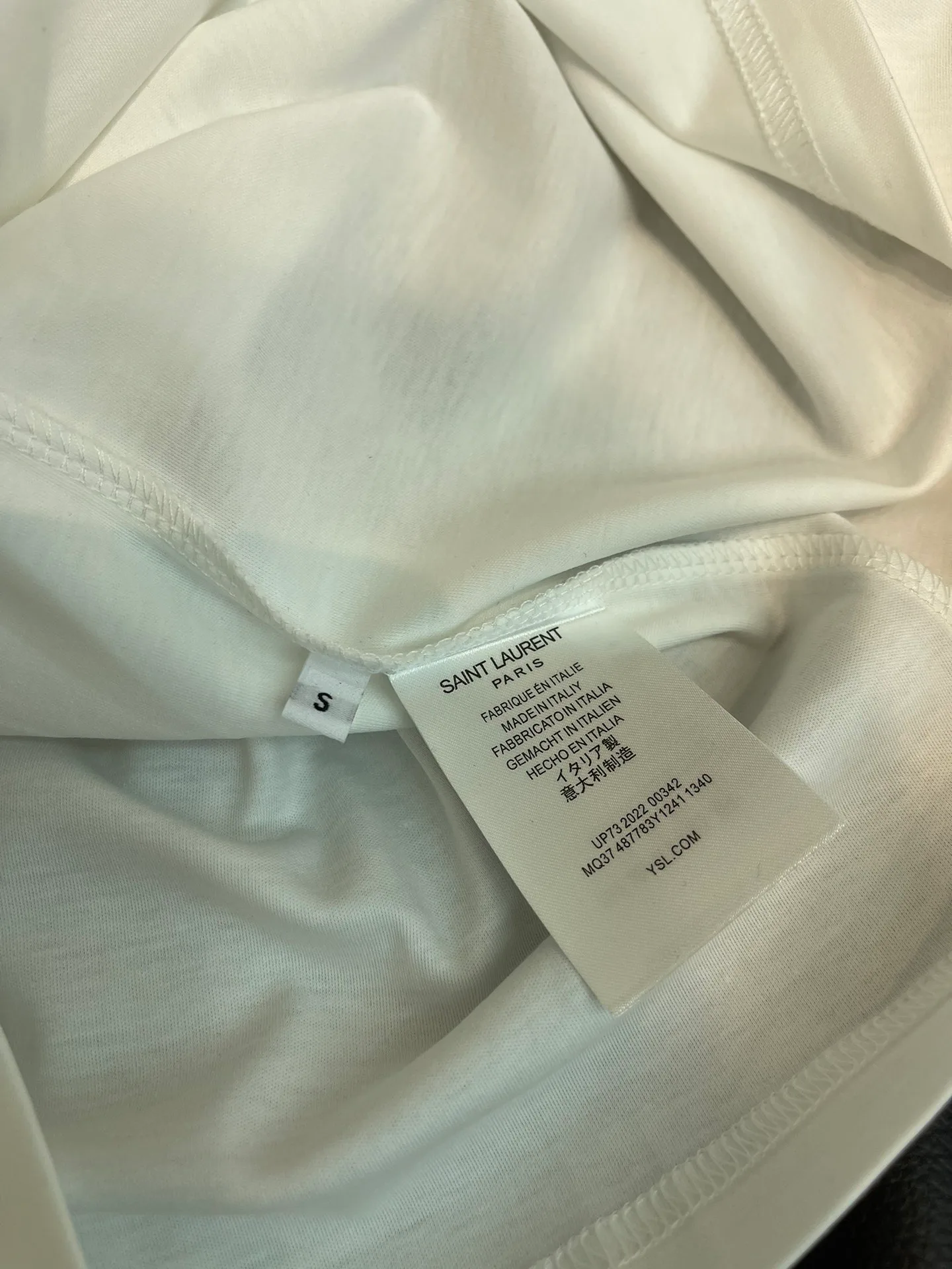 Футболки Женские Saint Laurent 18000