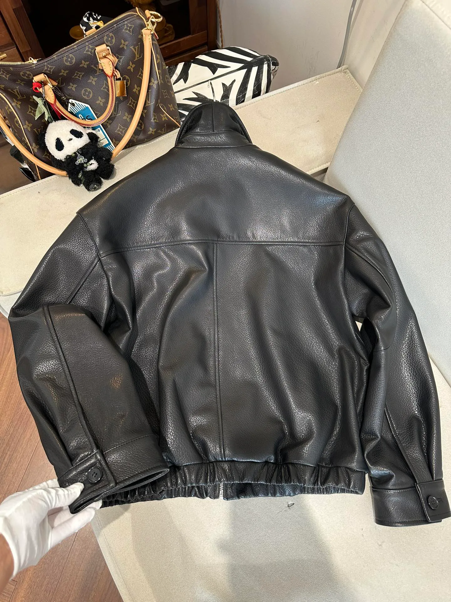 Кожаные Куртки И Дублёнки Женские Miu Miu 11625030