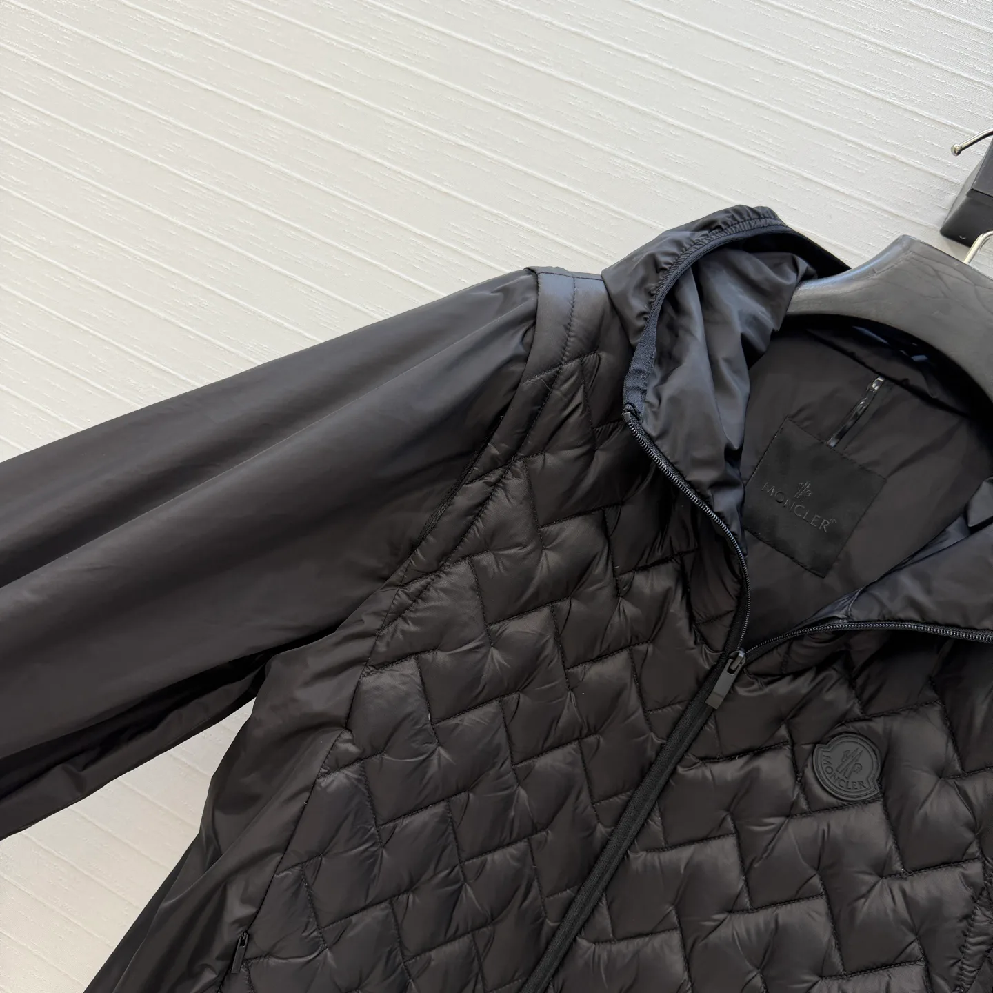 Куртки И Пуховики Женские Moncler 18023544