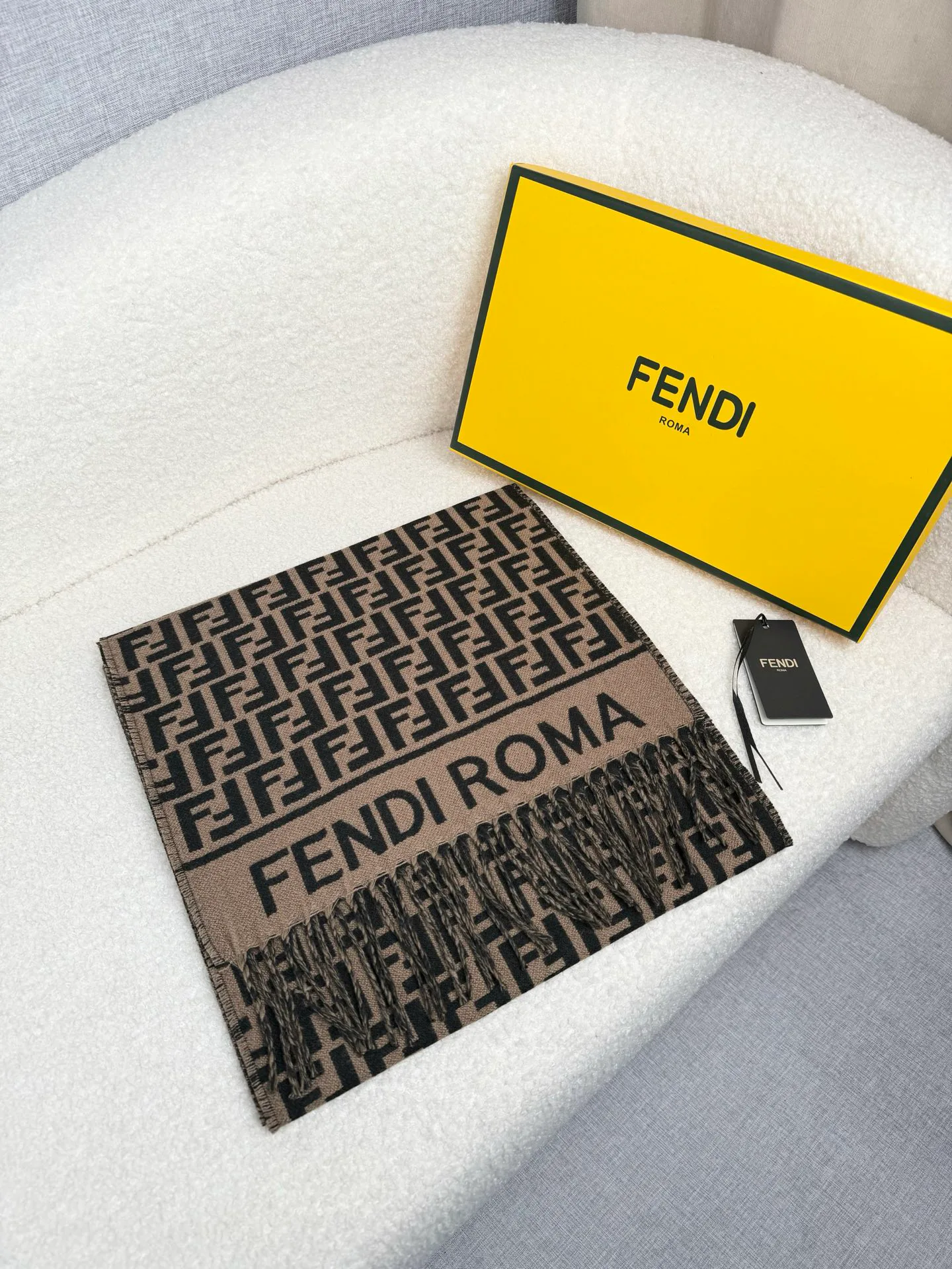 Шарфы Fendi 420510