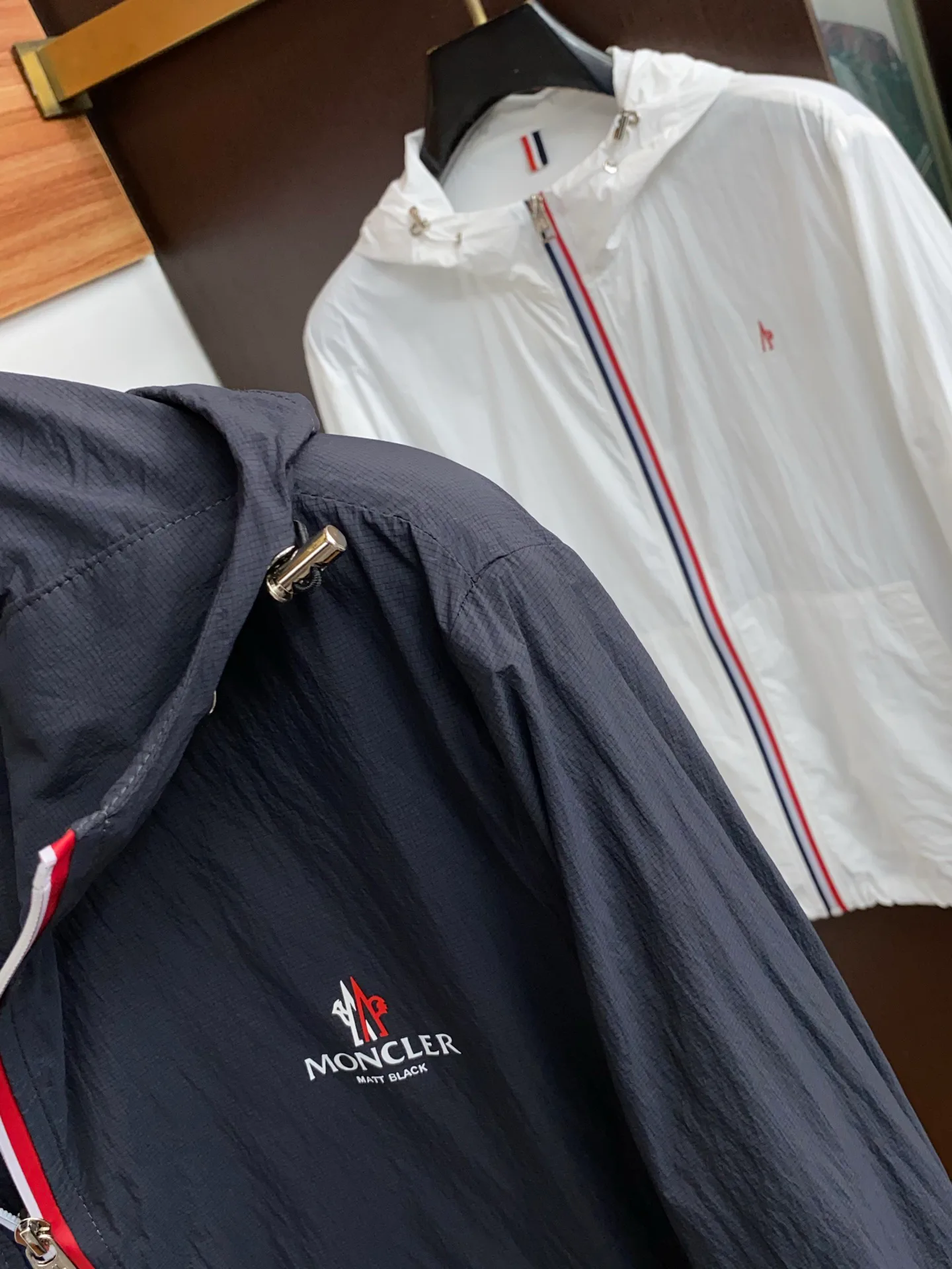 Куртки И Пуховики Мужские Moncler 17281017
