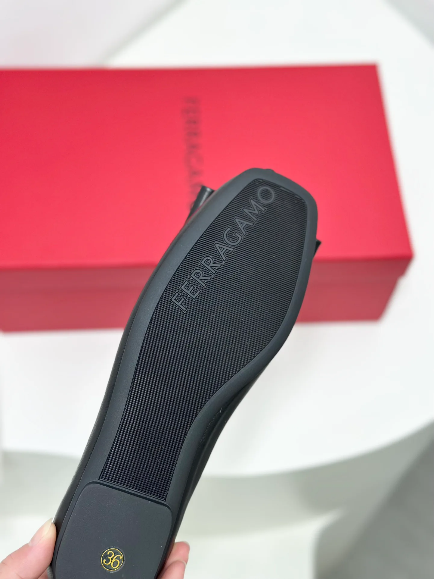 Балетки Женские Salvatore Ferragamo 18531859