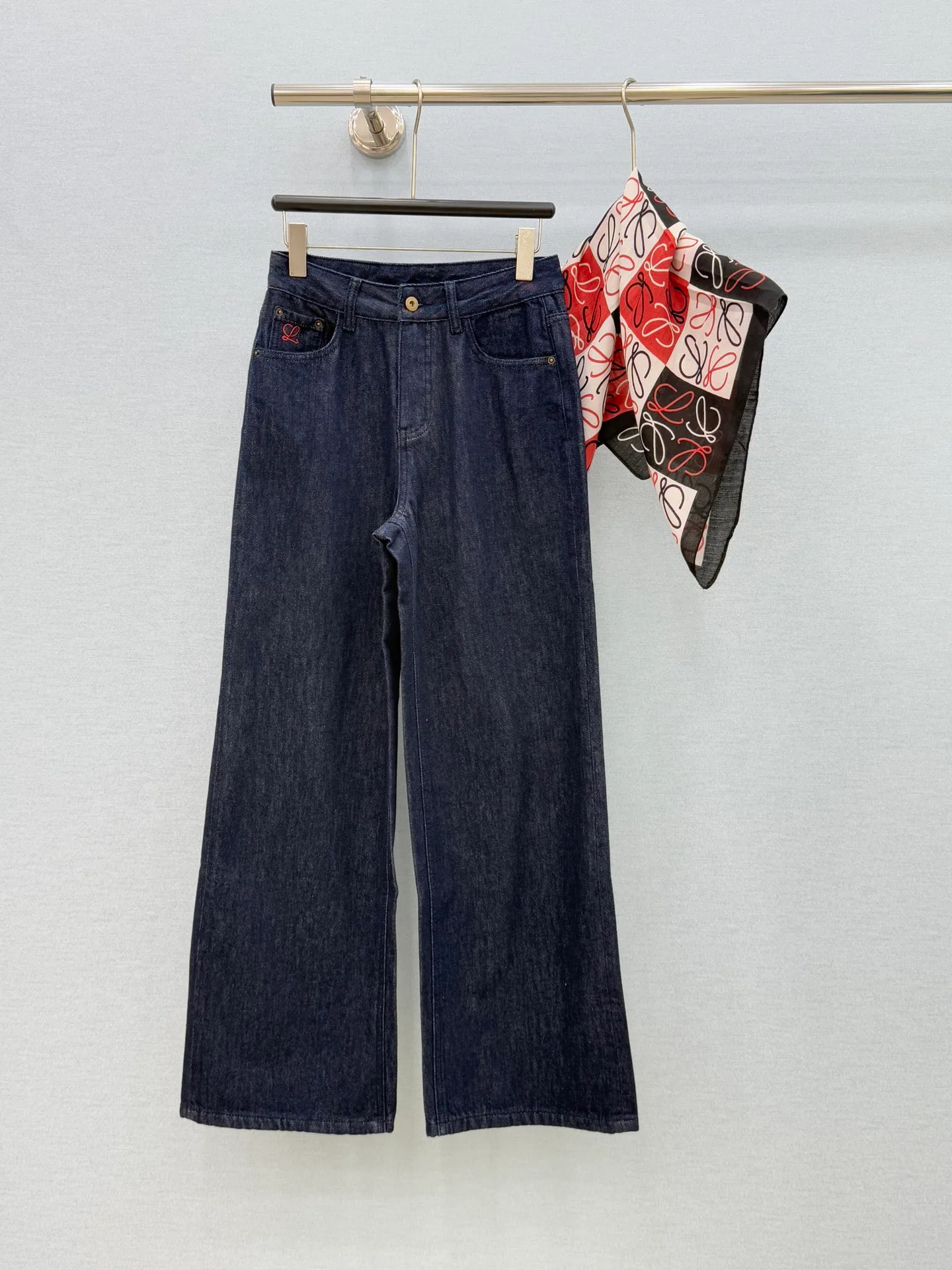 Джинсы Женские Loewe 19521788
