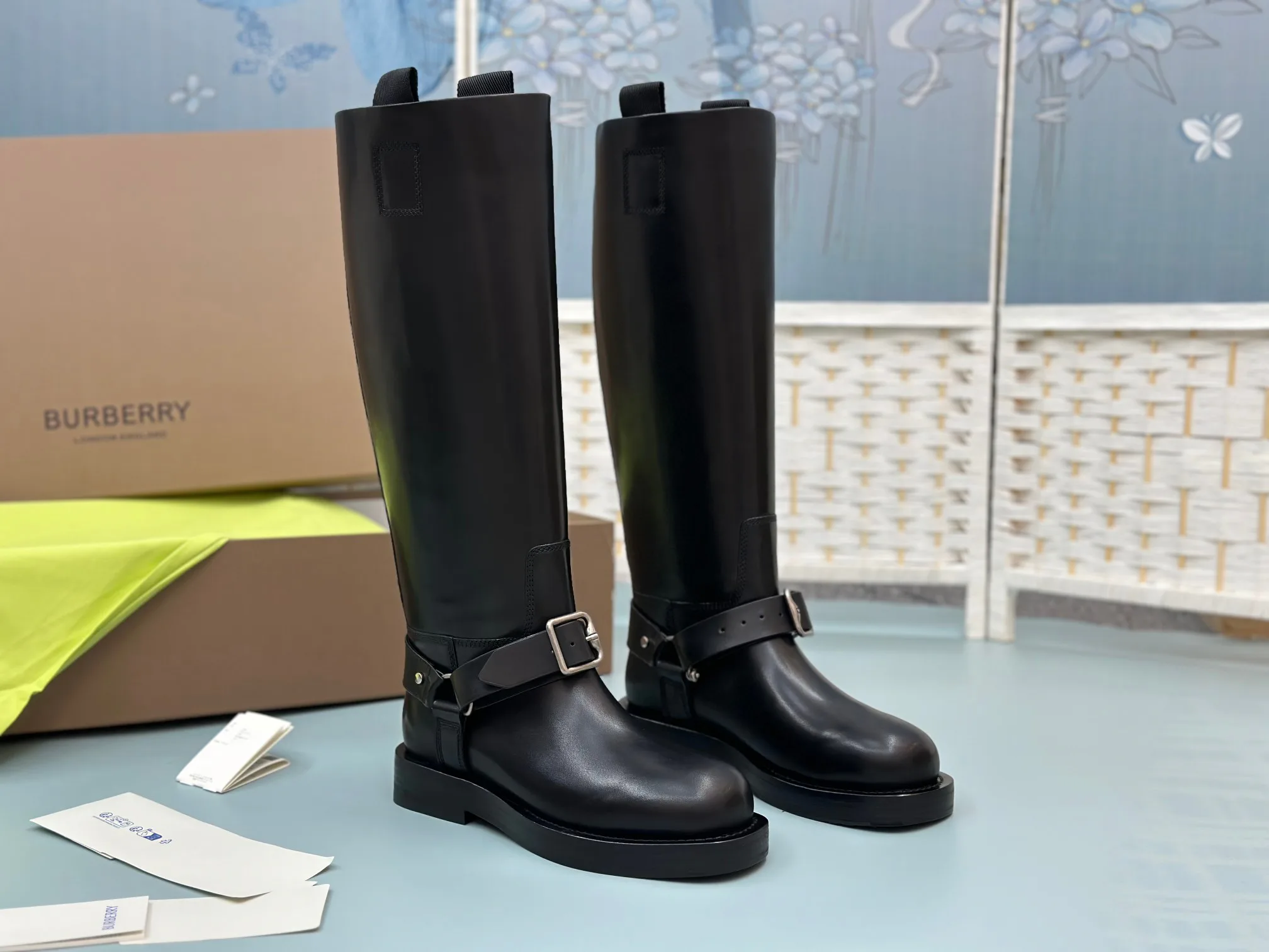 Сапоги Женские Burberry 17900226